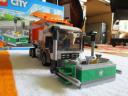 60118garbagetruck11.jpg
