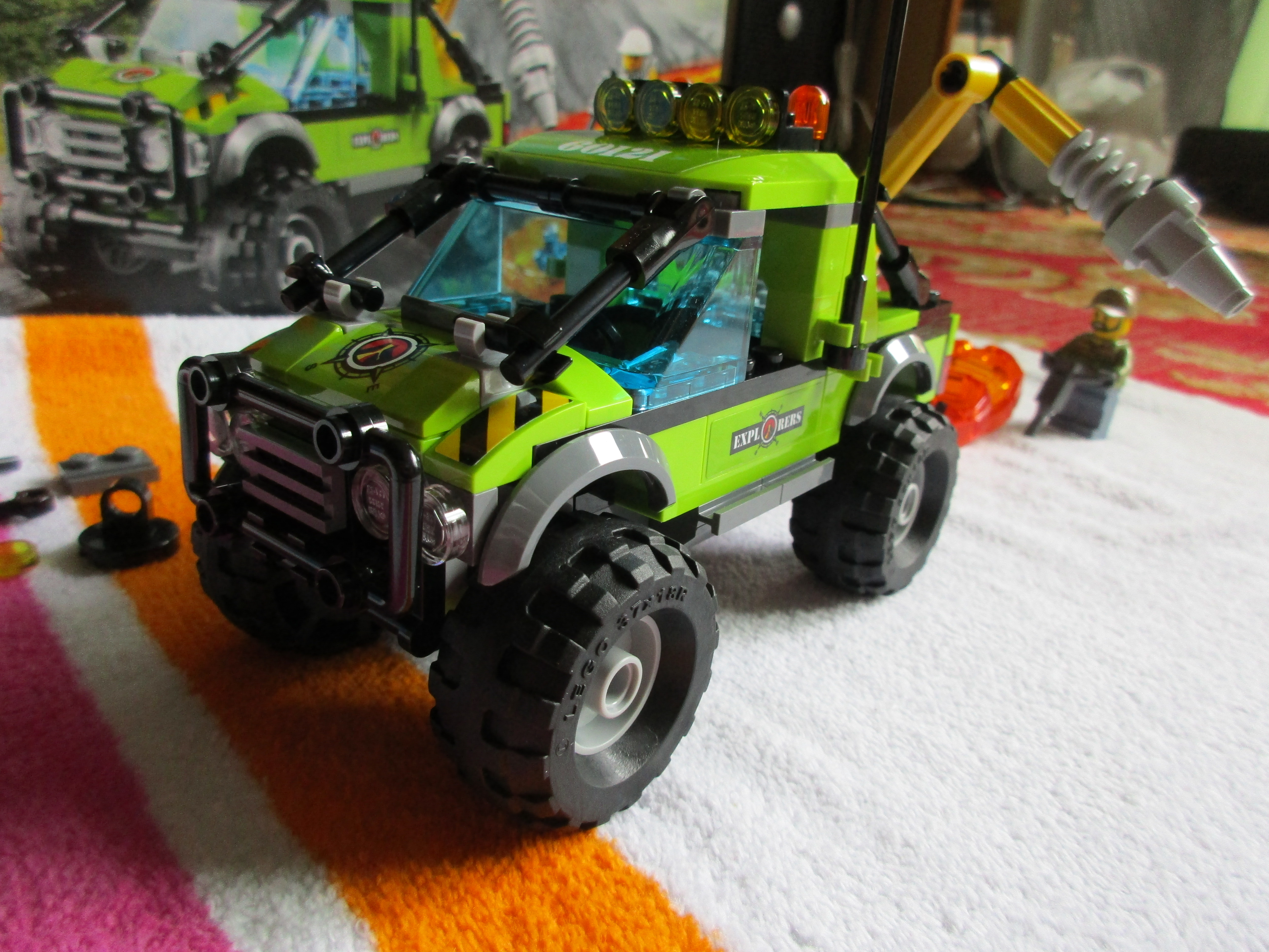 60121suv.jpg