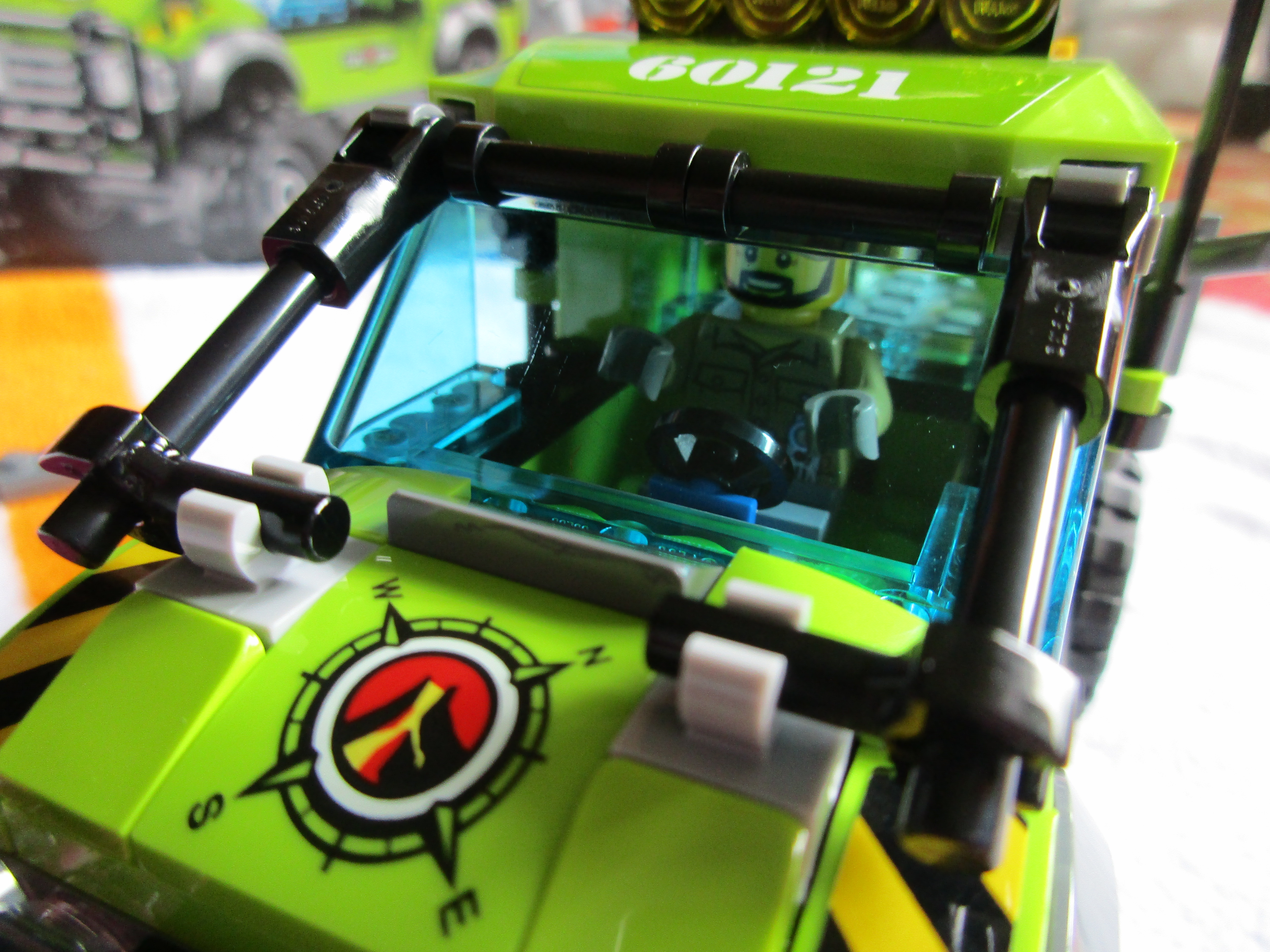 60121suv12.jpg