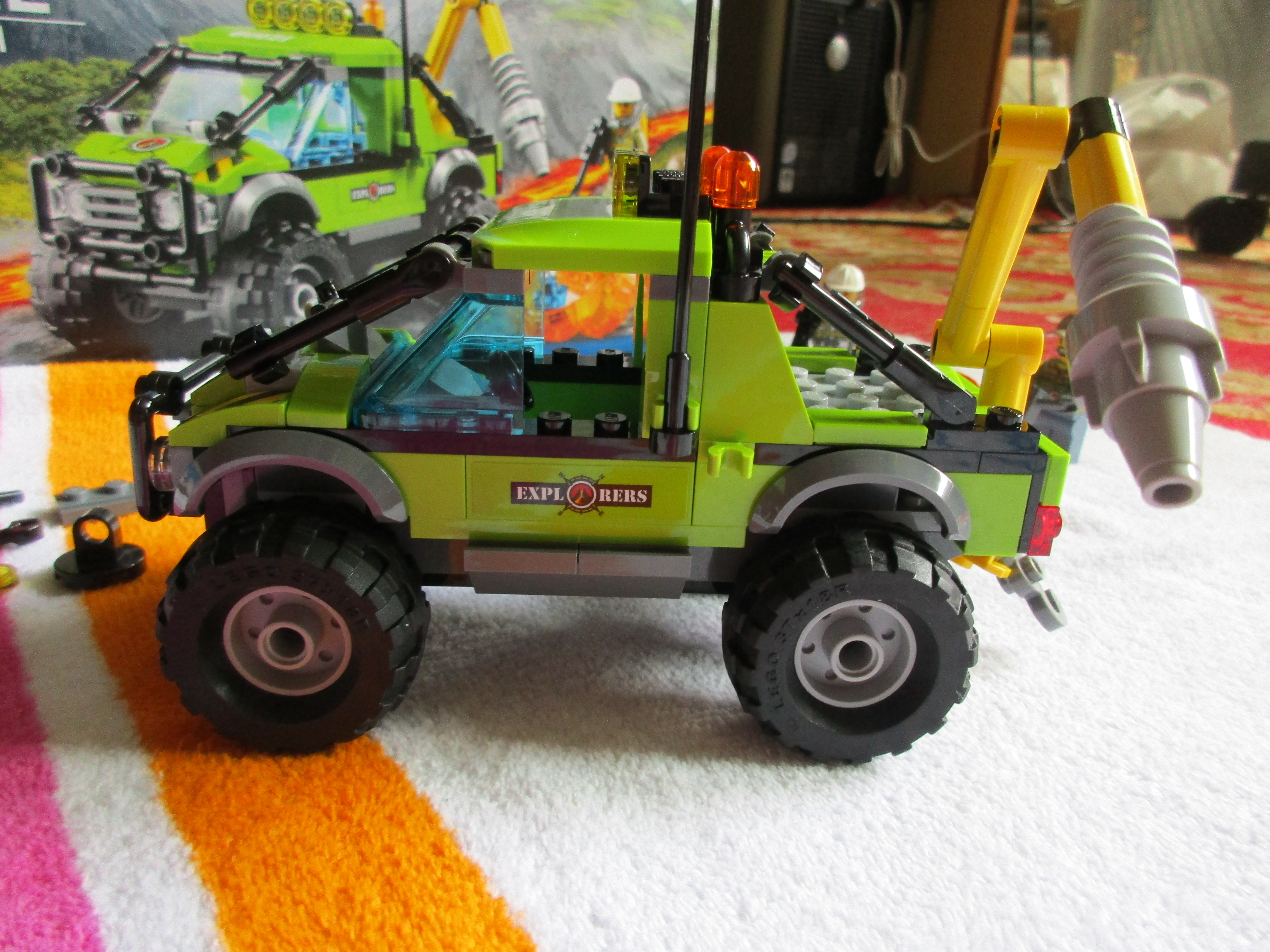 60121suv2.jpg