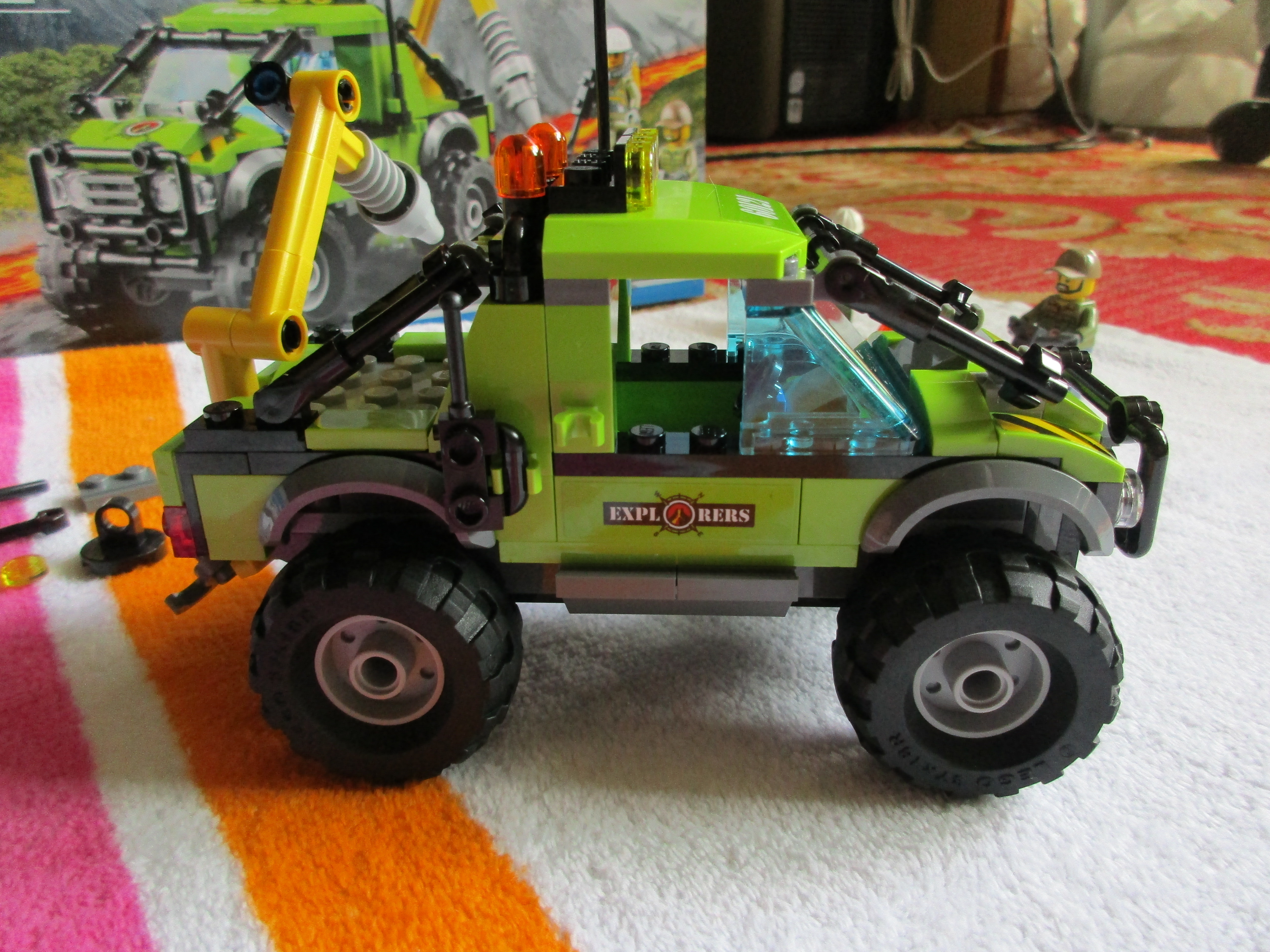 60121suv6.jpg