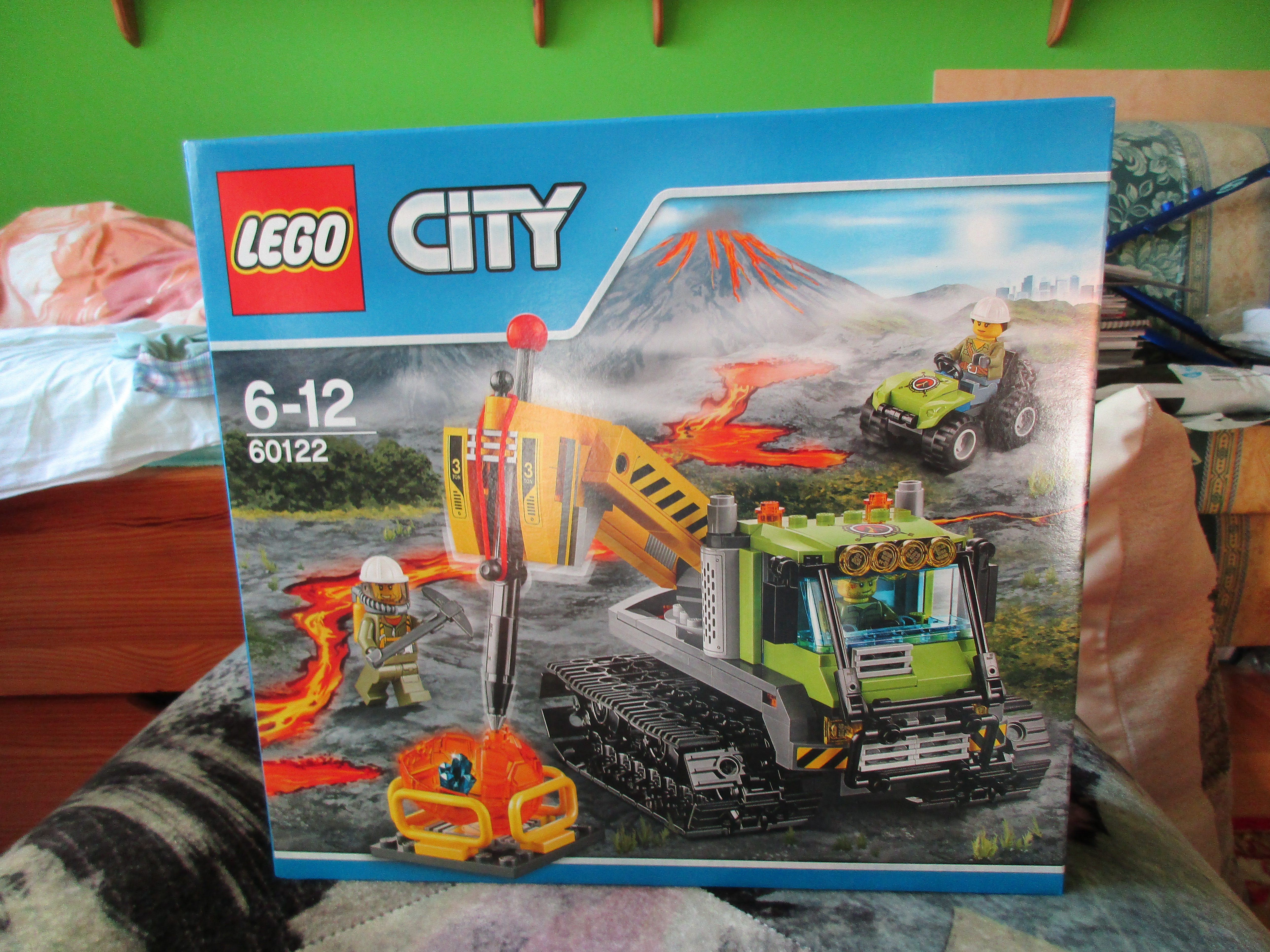 60122box.jpg