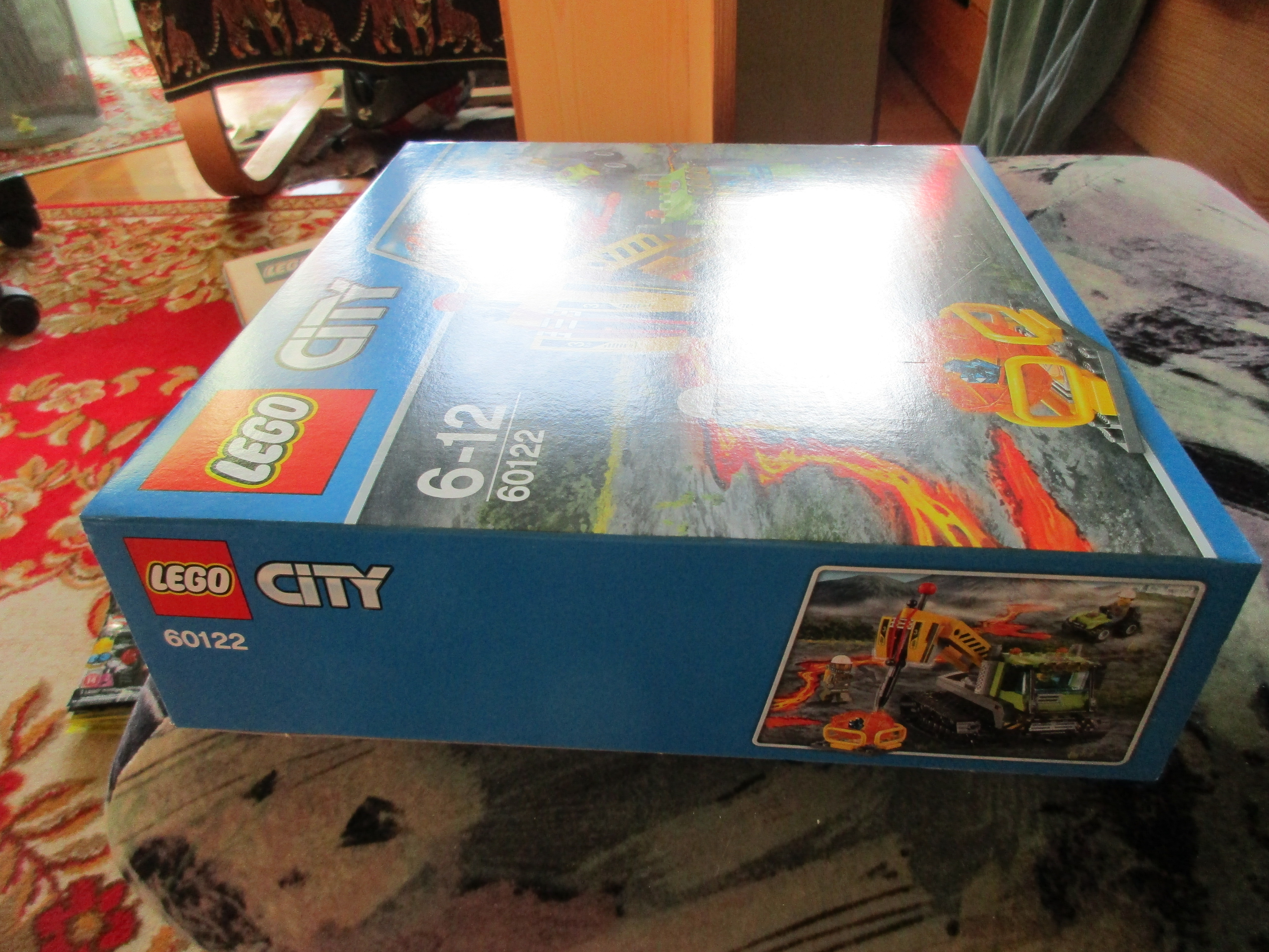 60122box8.jpg