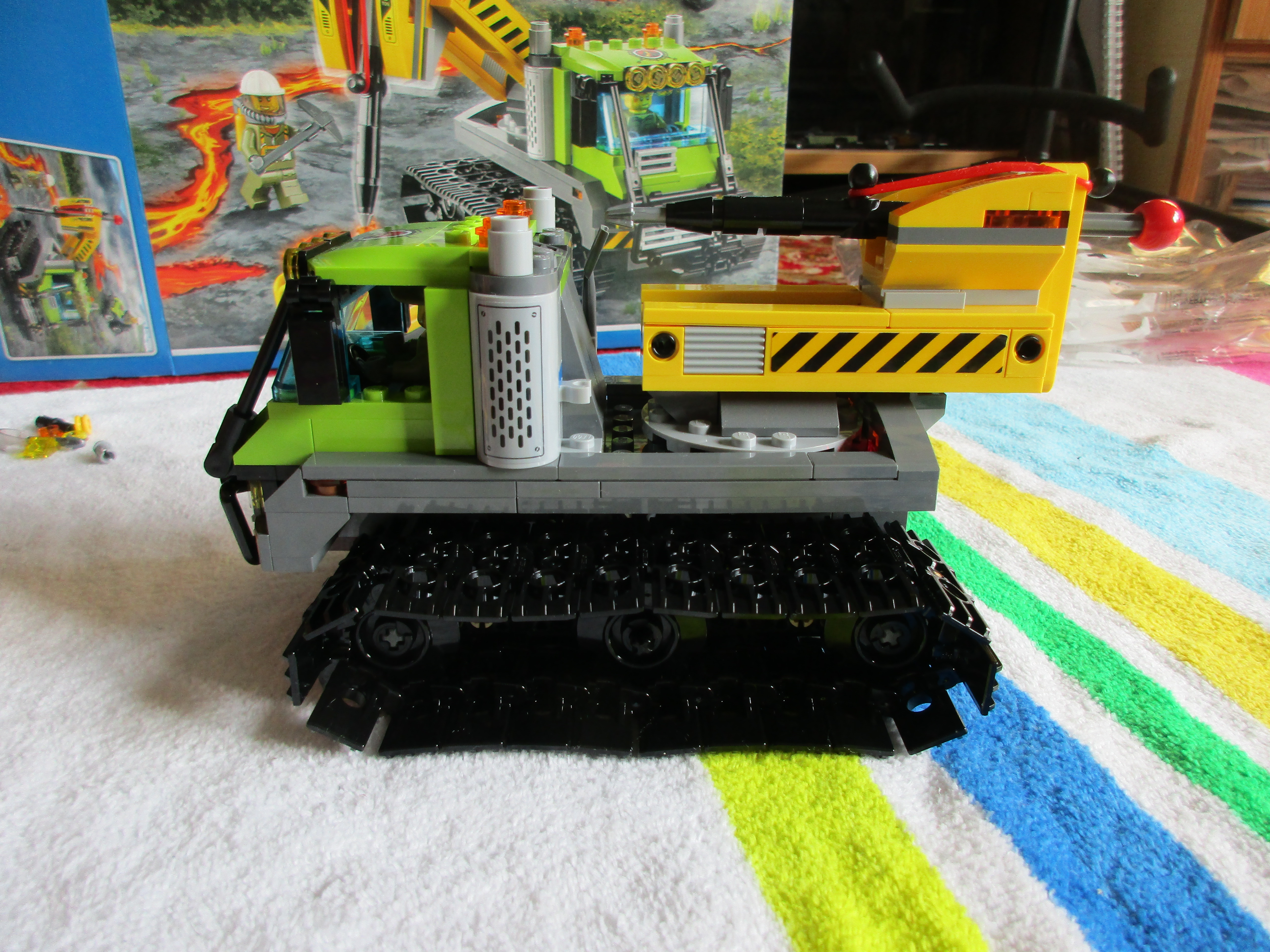 60122volcanocrawler16.jpg