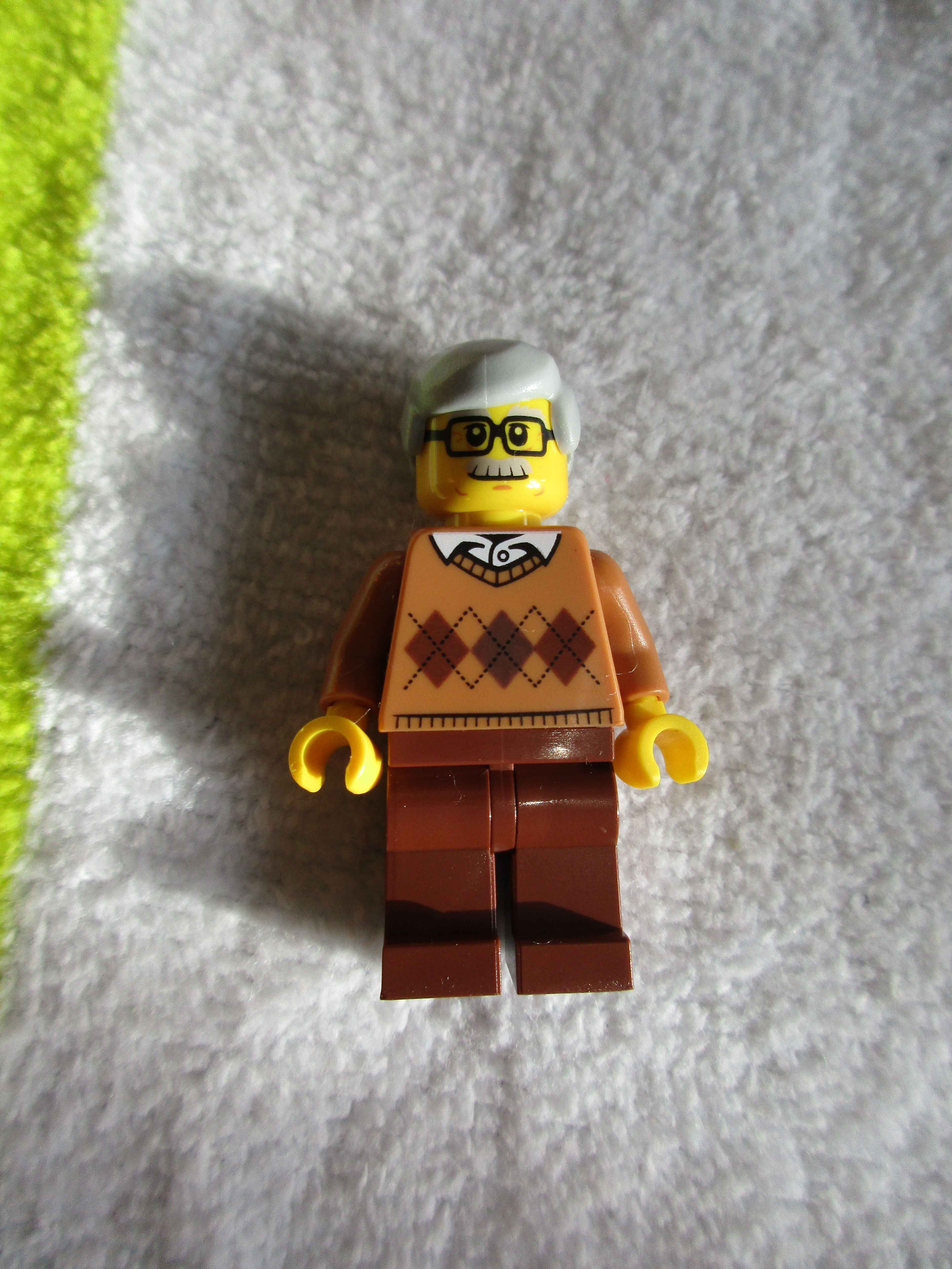 60134minifigure.jpg