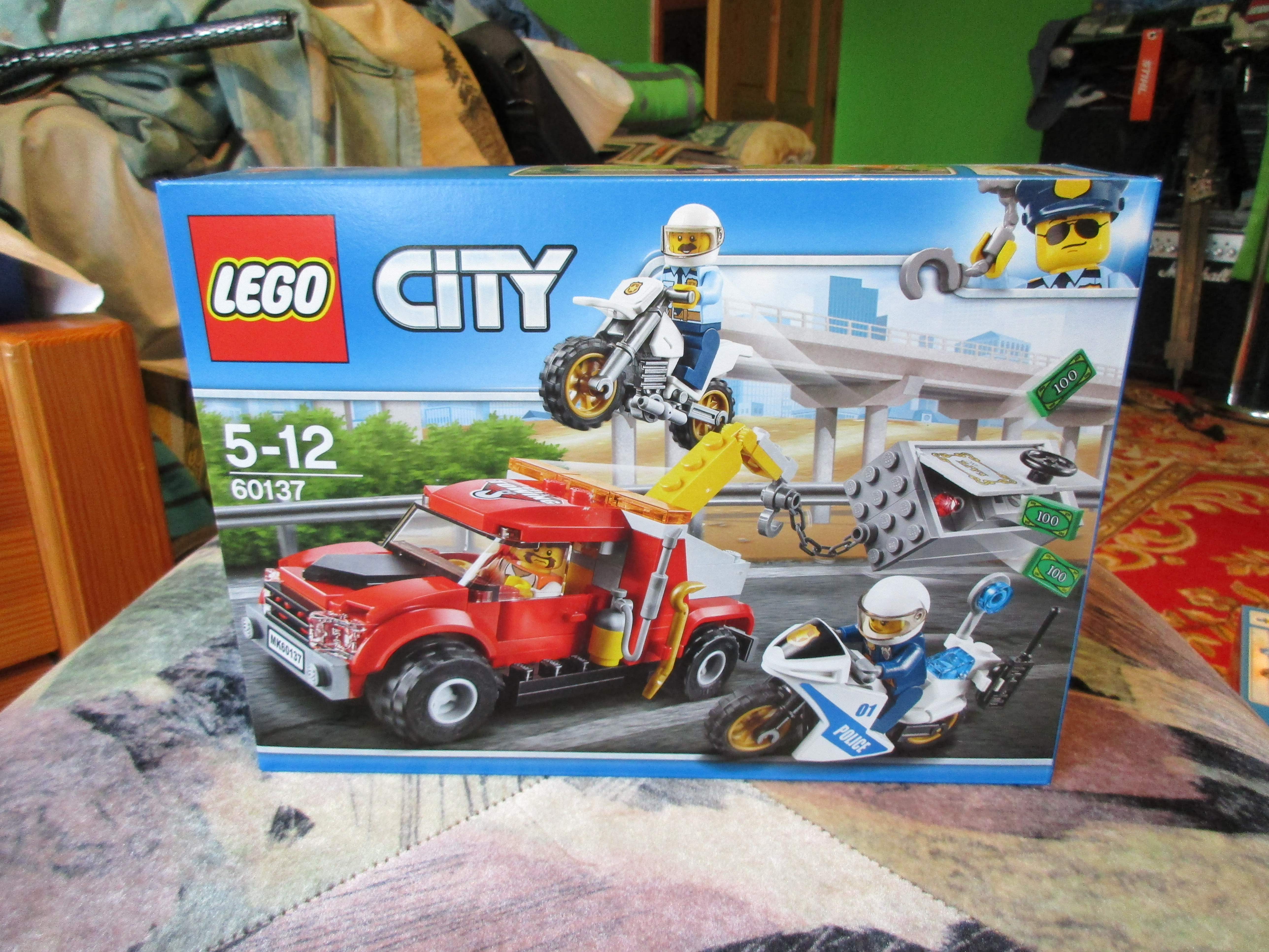 60137box.jpg