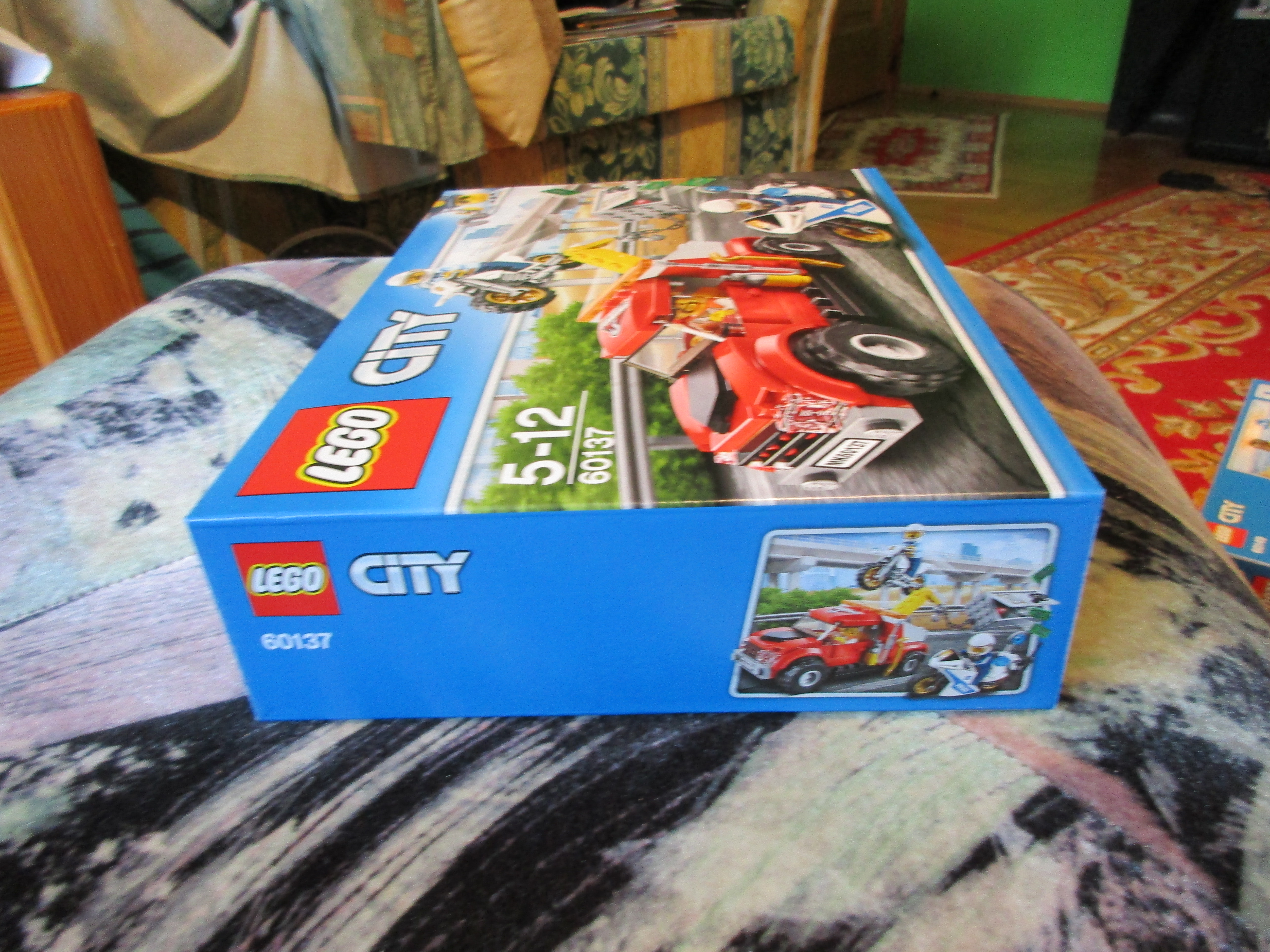 60137box5.jpg