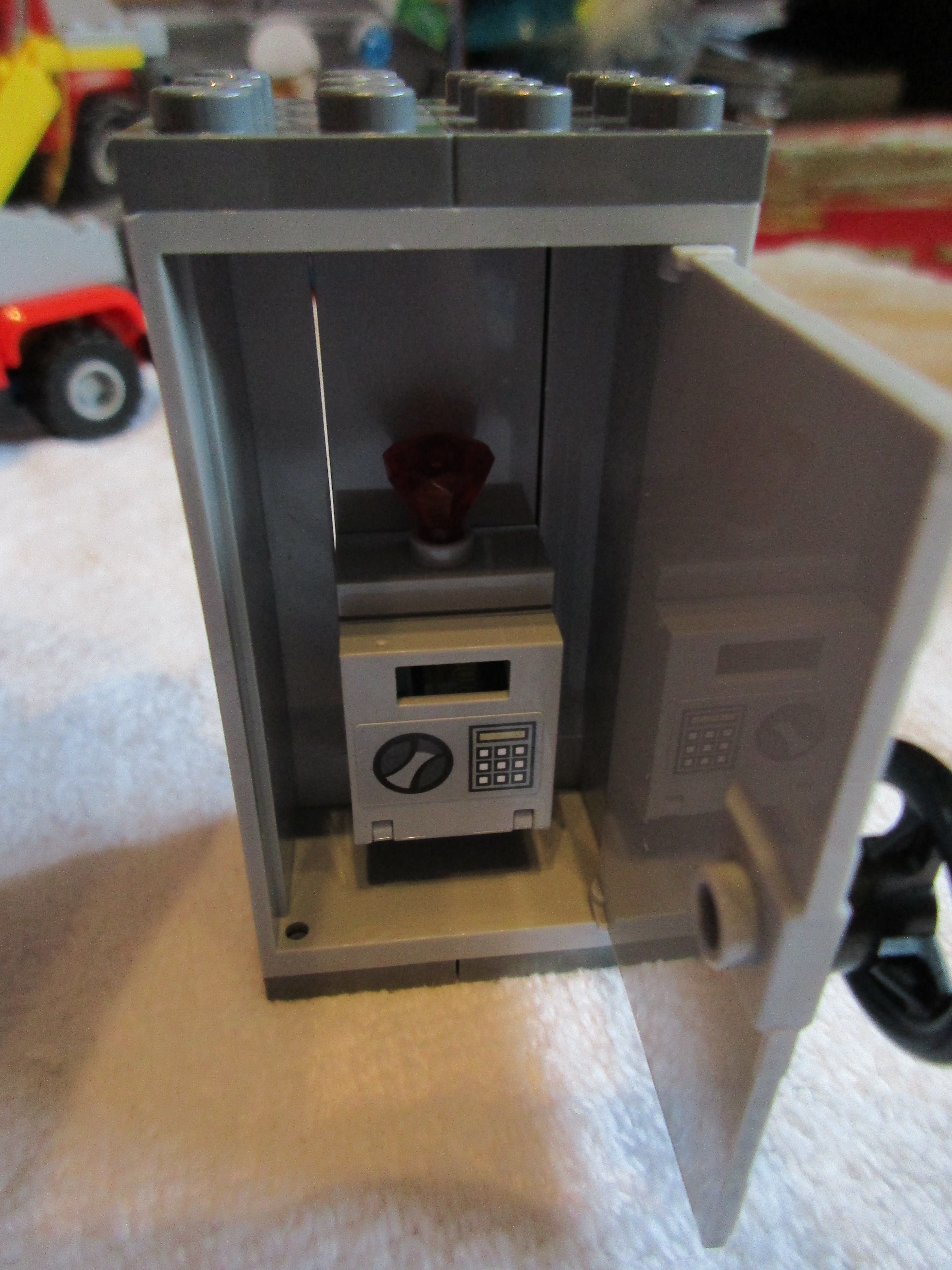 60137safe7.jpg