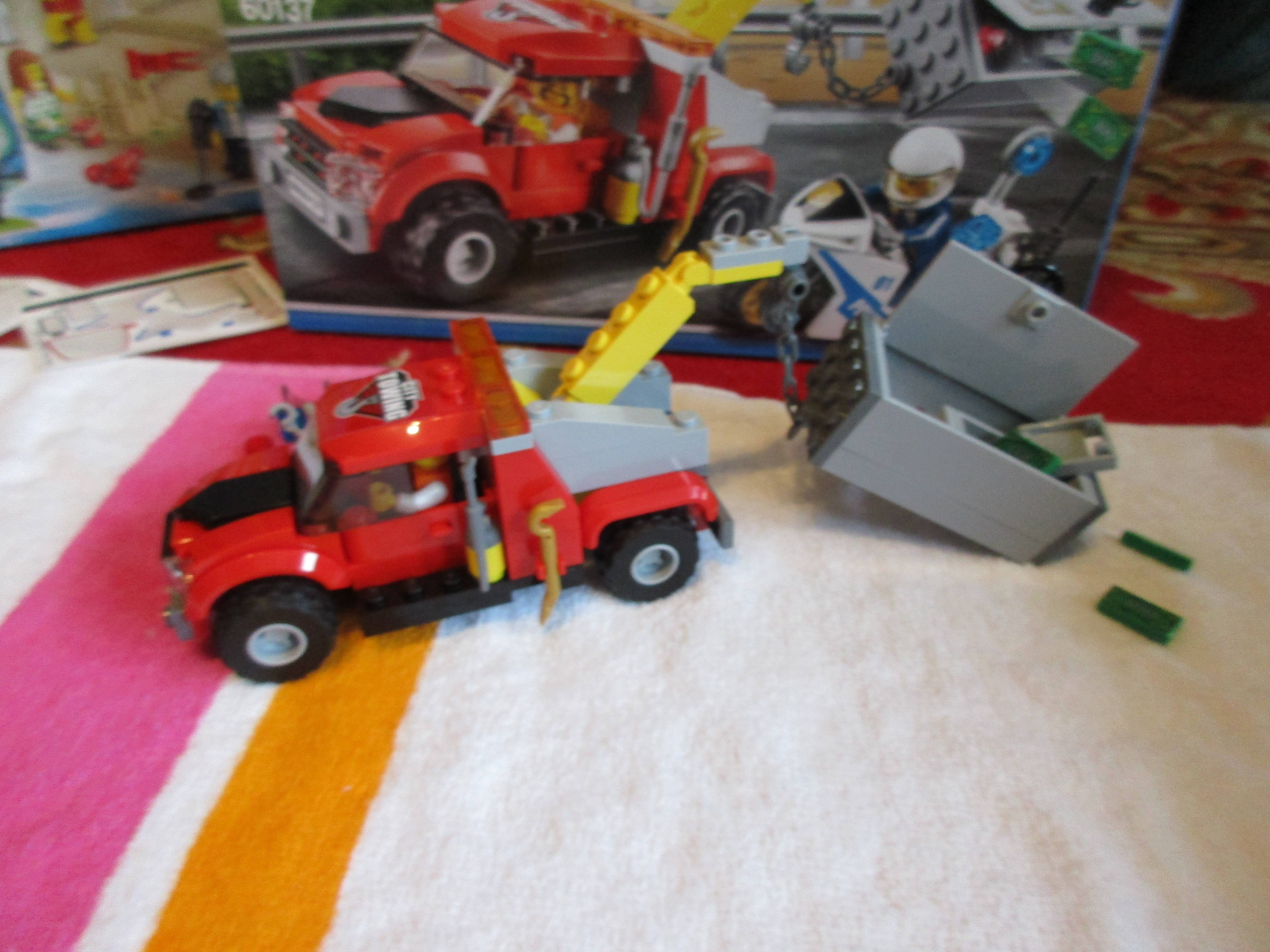 60137towtruck.jpg