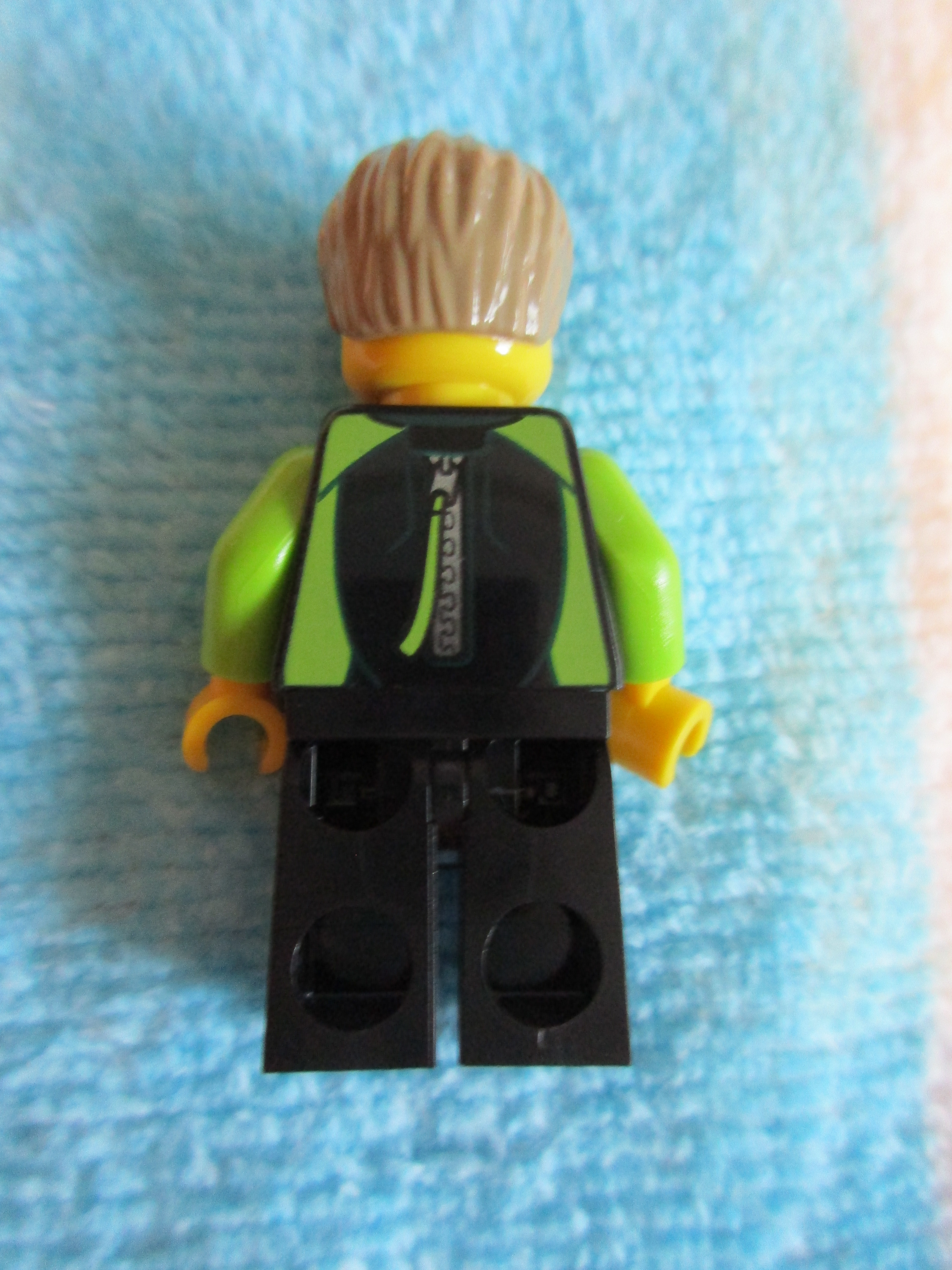 60153minifigure16.jpg