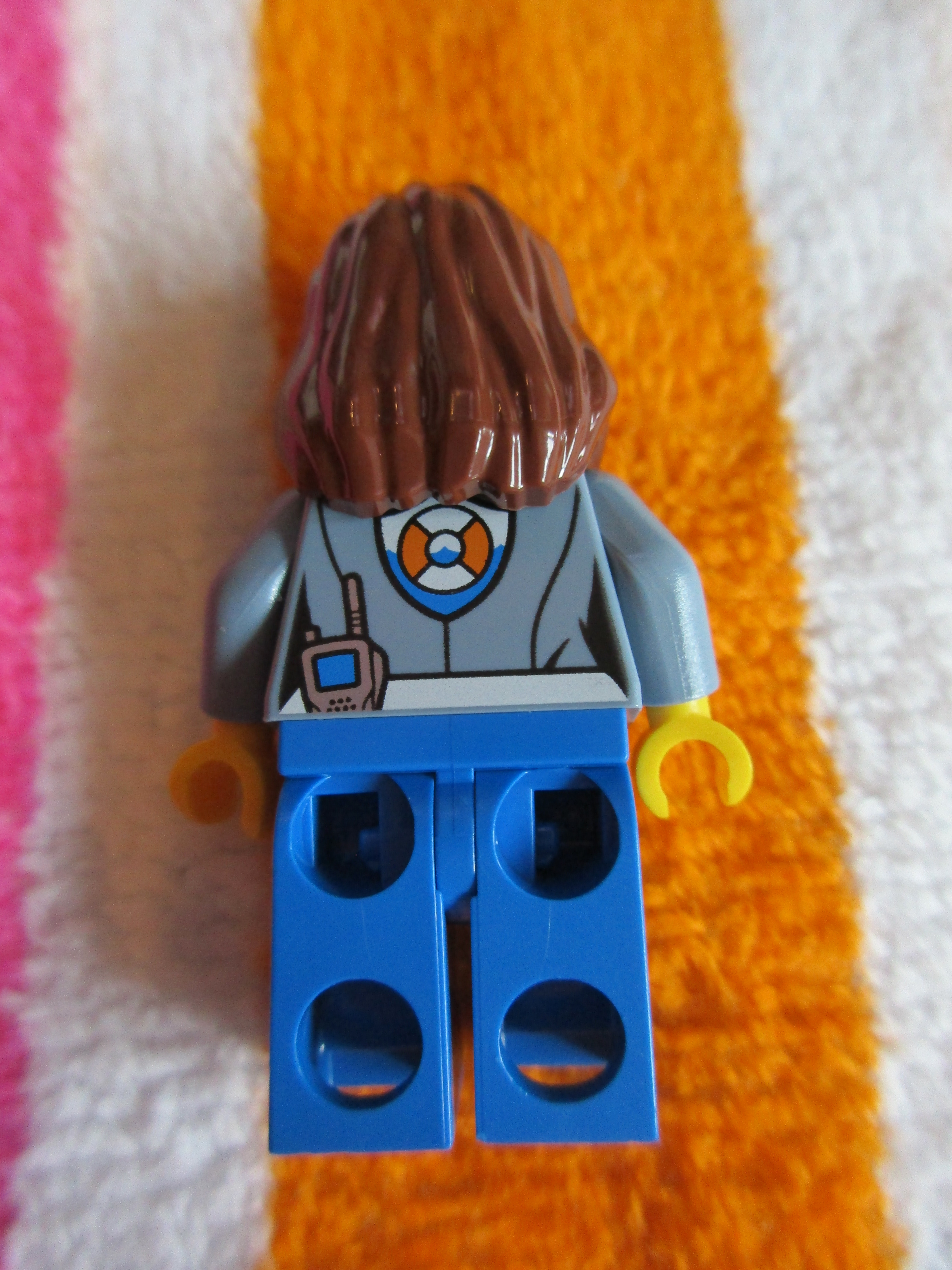60163minifigurecoastguard4.jpg