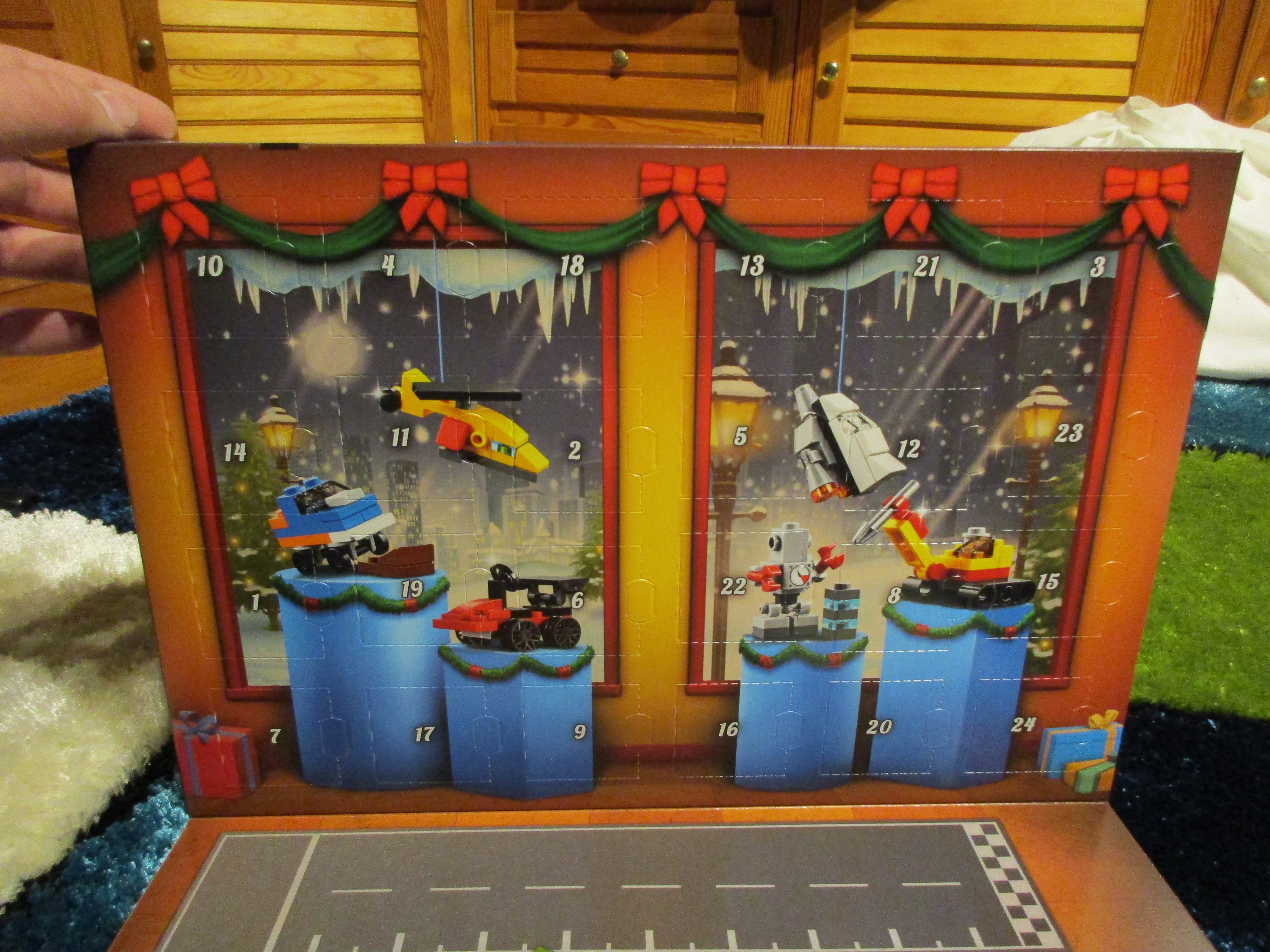 60201box11.jpg