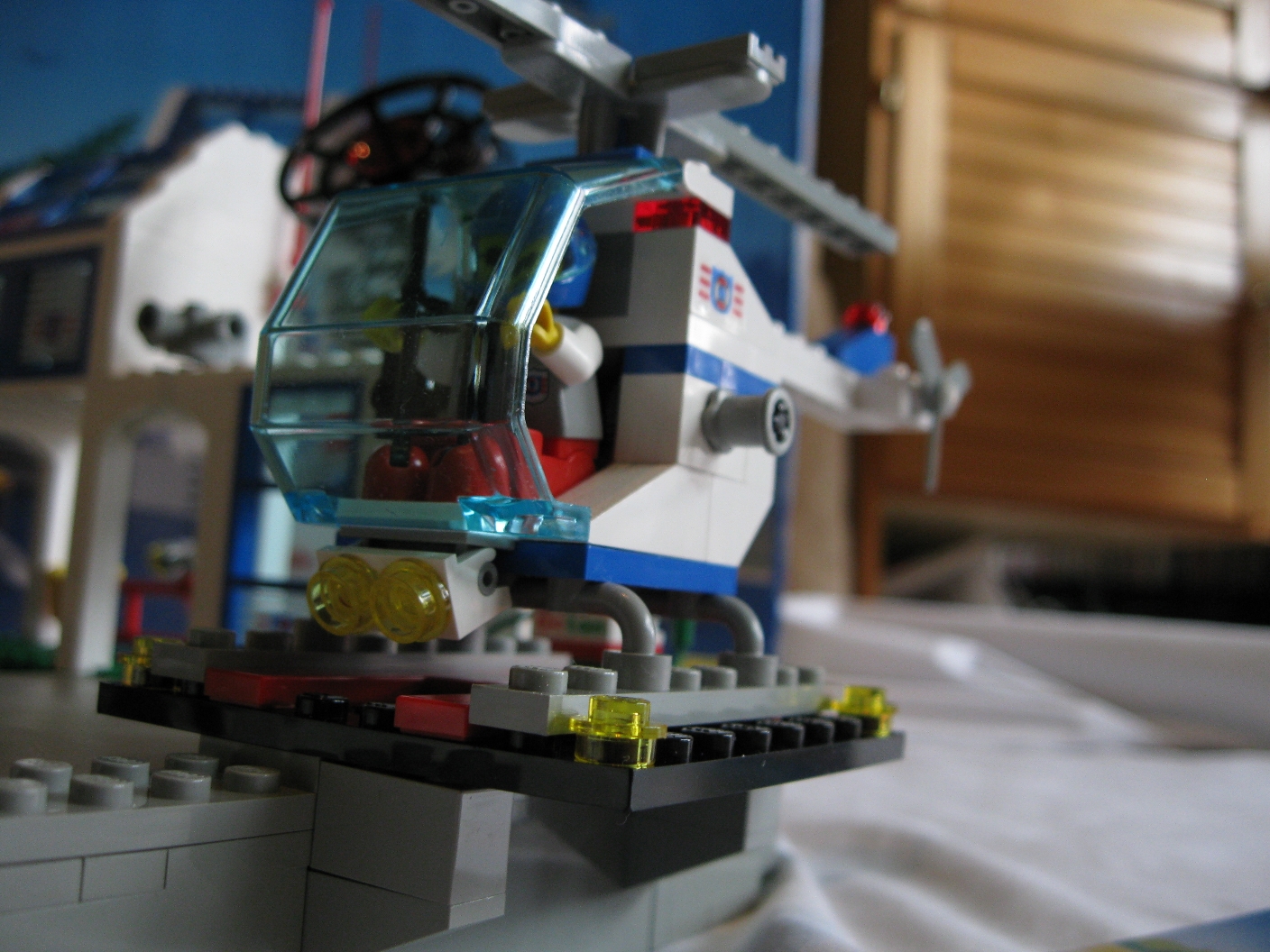 6338helicopterstand3.jpg