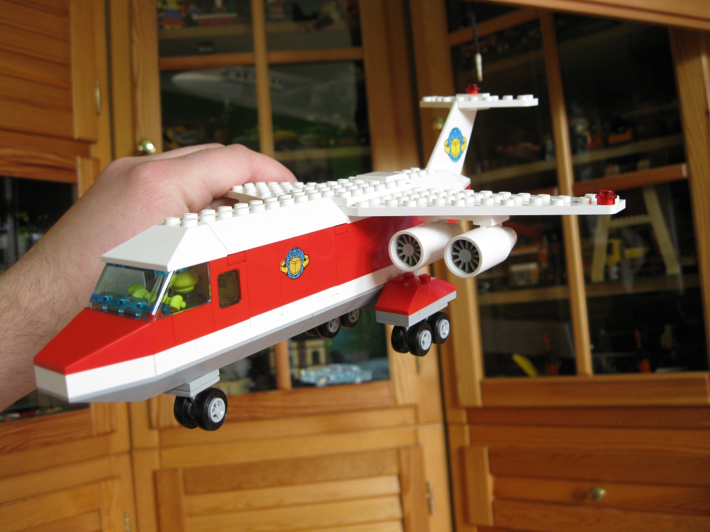 6375planeflying.jpg