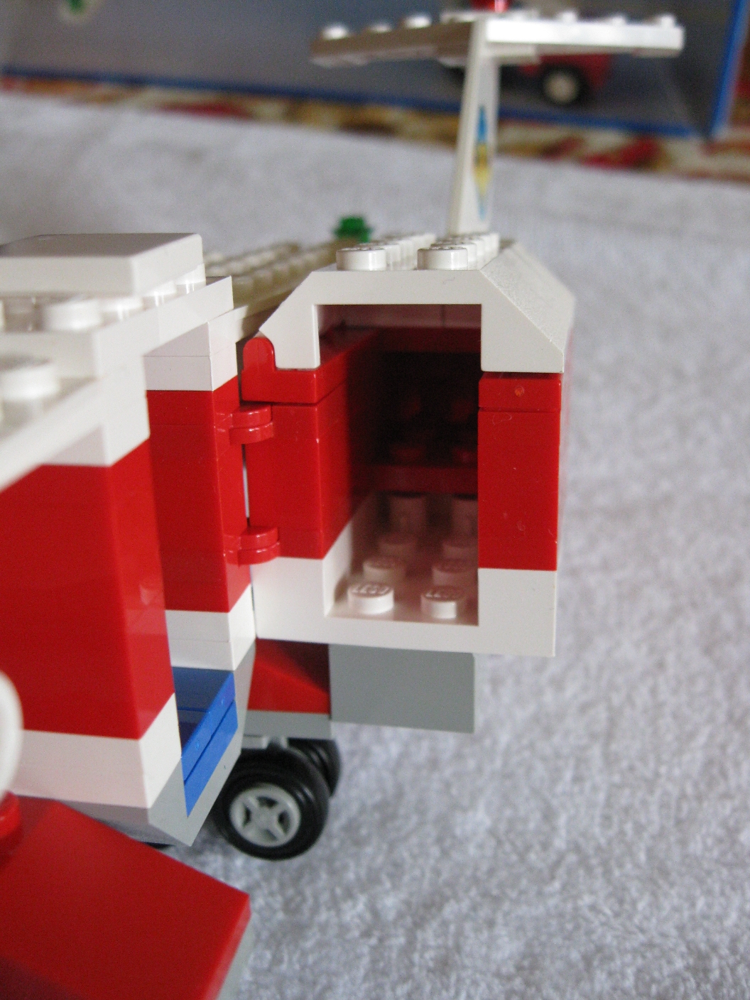 6375planeopened9.jpg
