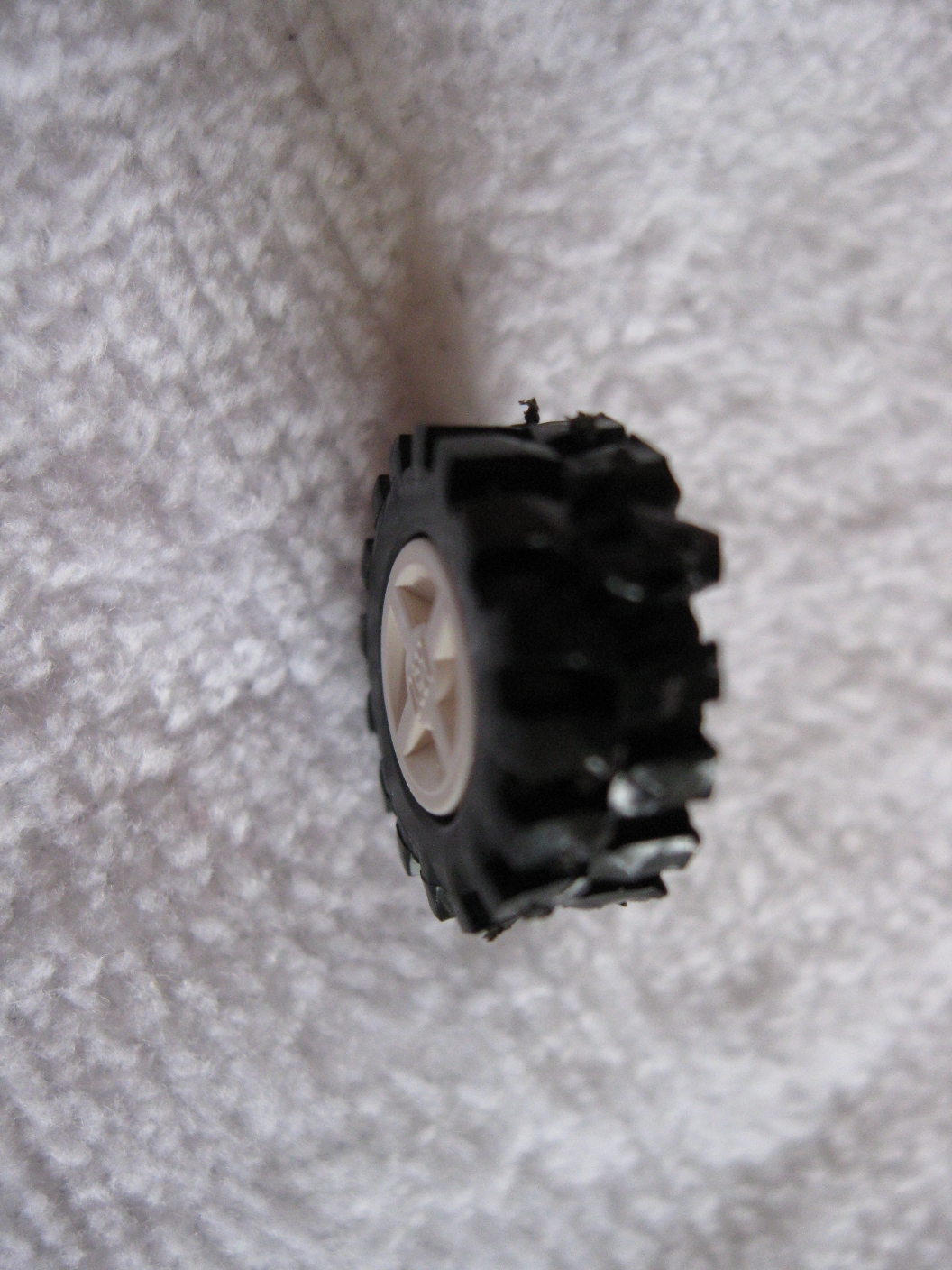 6375tyre.jpg