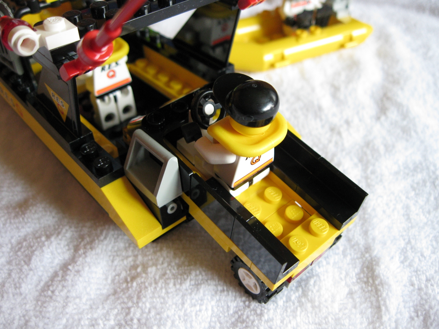 6451shipclose4.jpg
