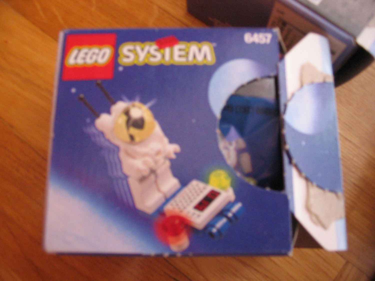 6457box2.jpg