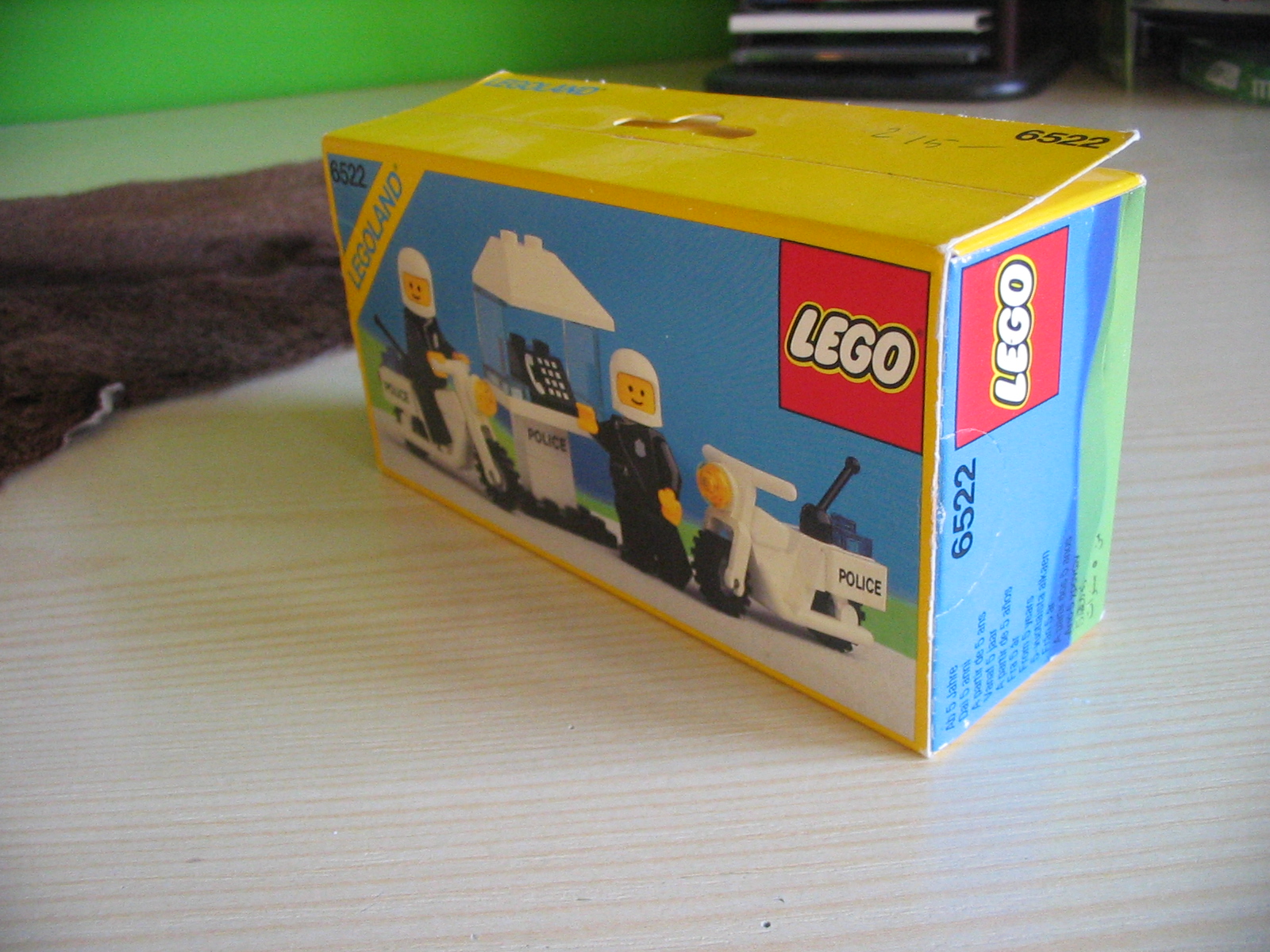 6522box2.jpg