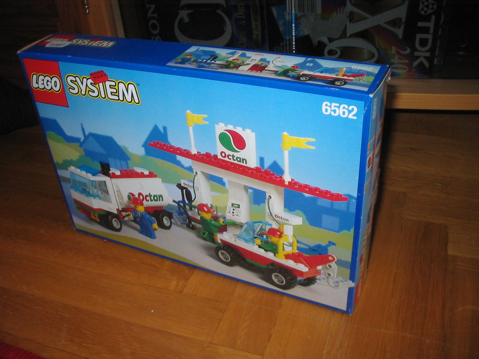6562box2.jpg