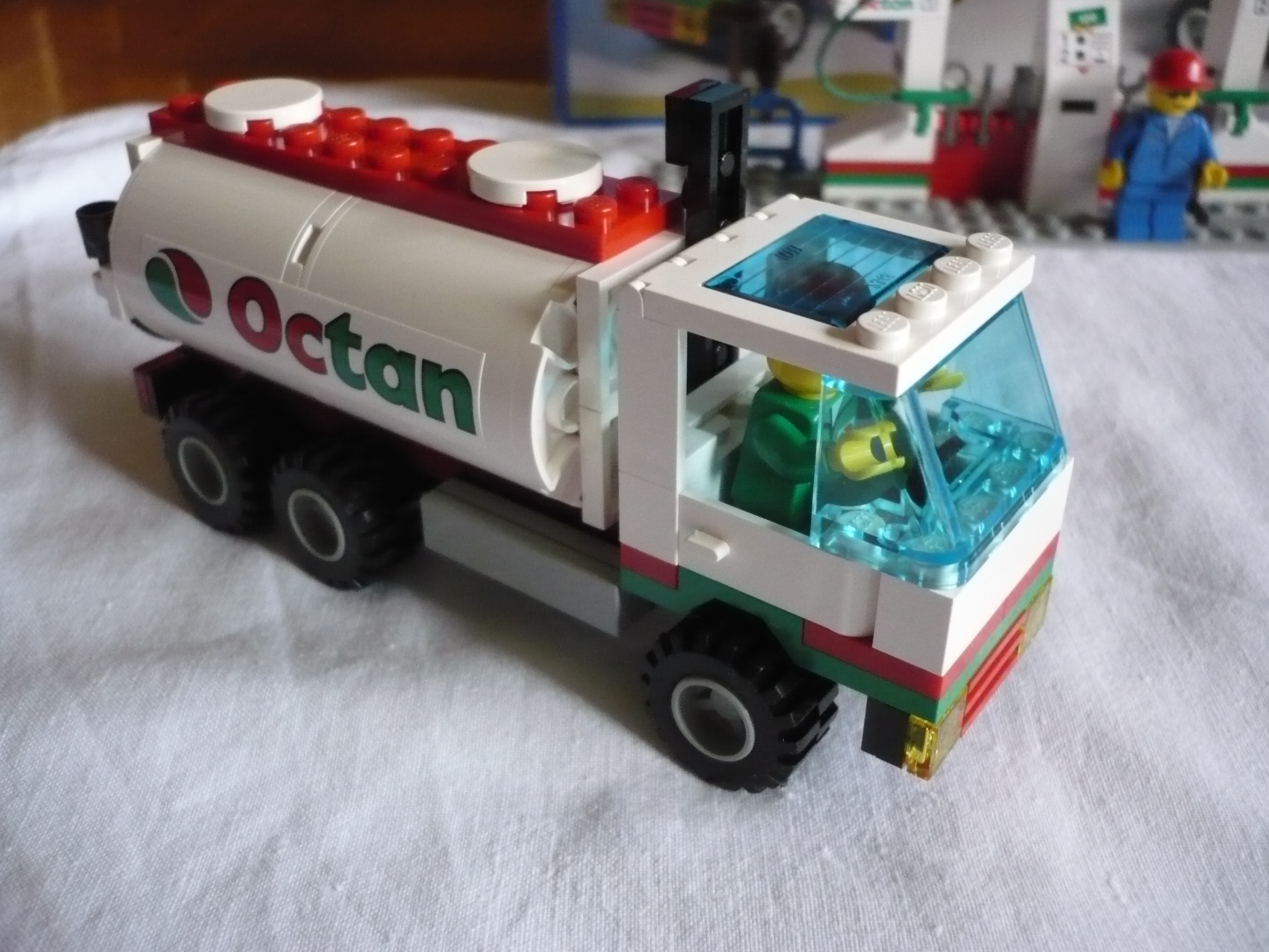 6562tankerfrontside.jpg