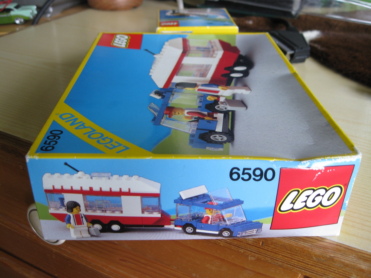 6590box5.jpg