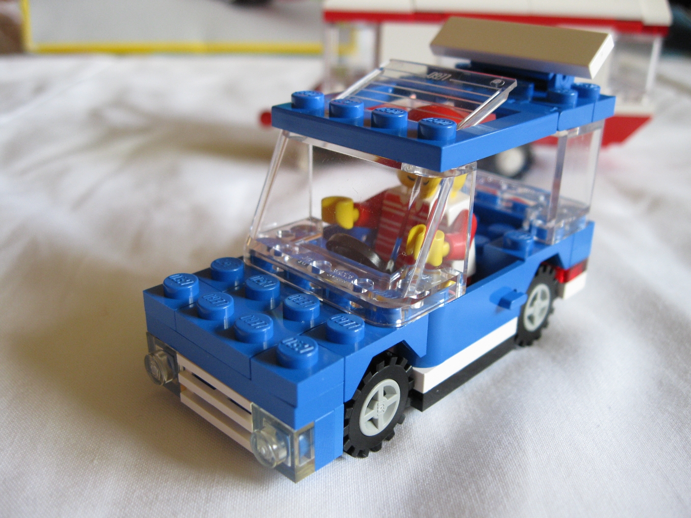 6590car.jpg