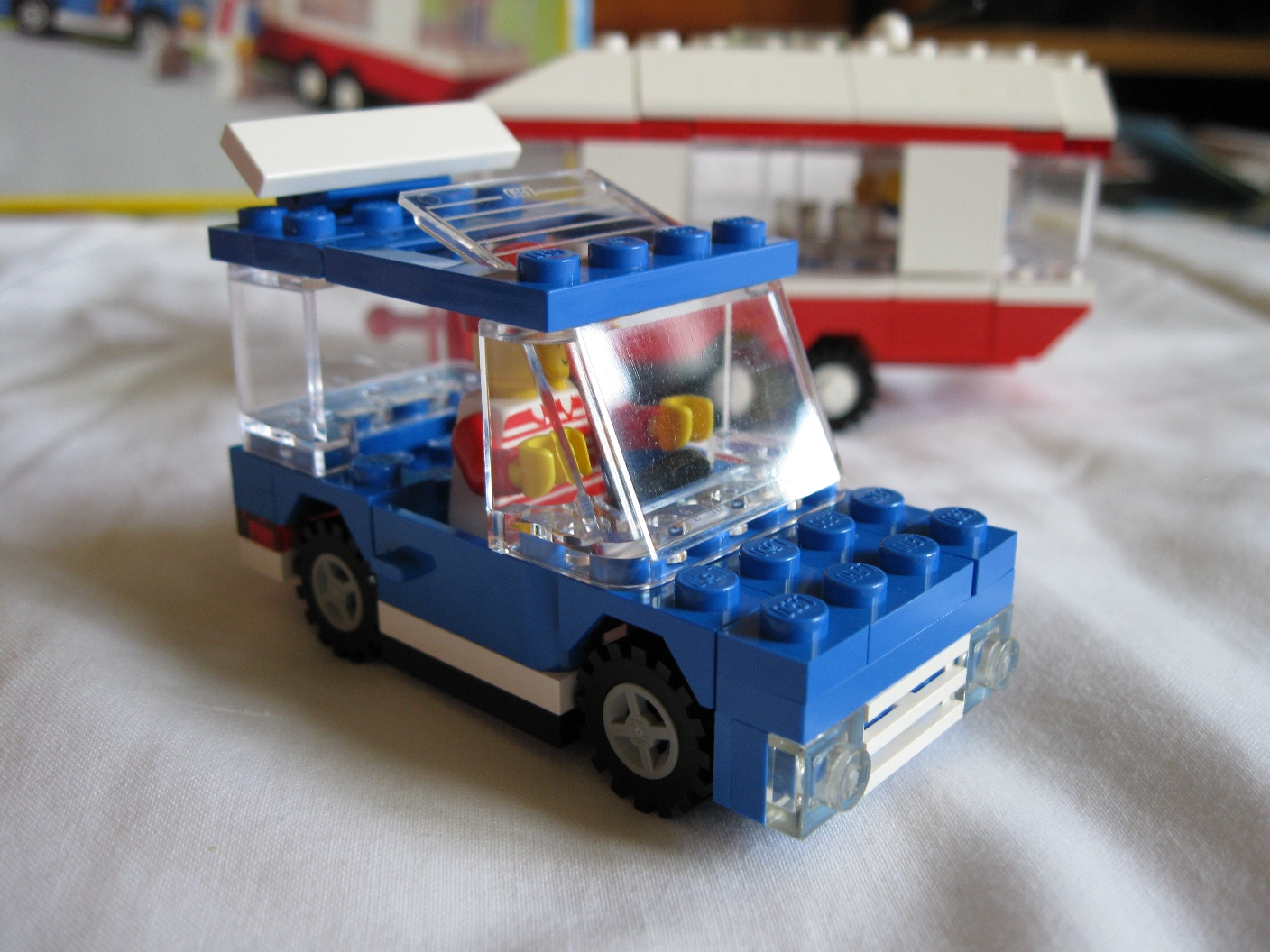 6590car2.jpg