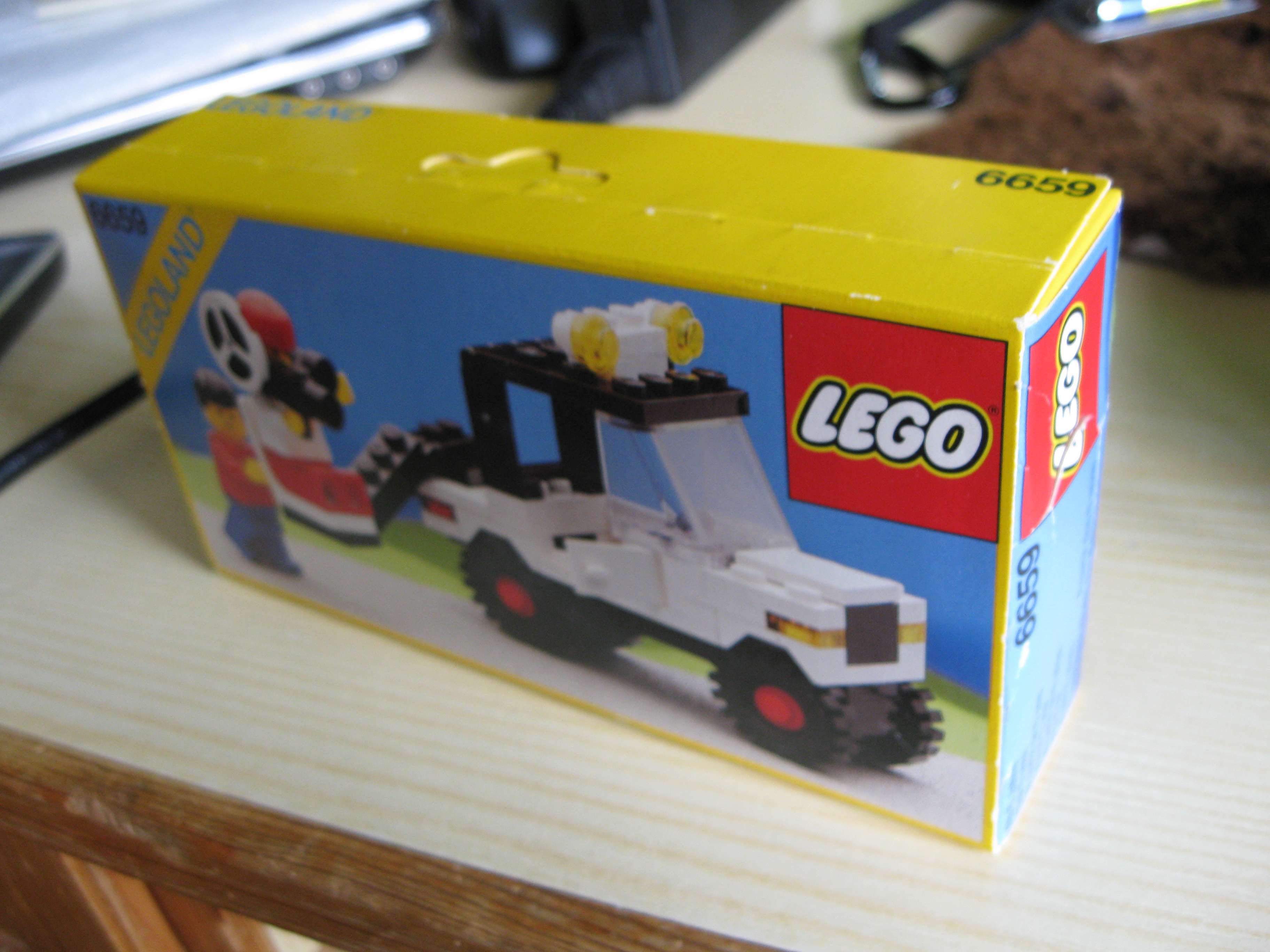 6659box2.jpg