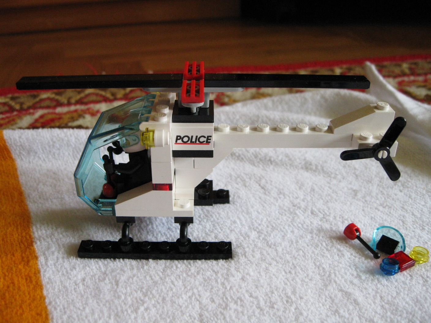 6664helicopterleft.jpg