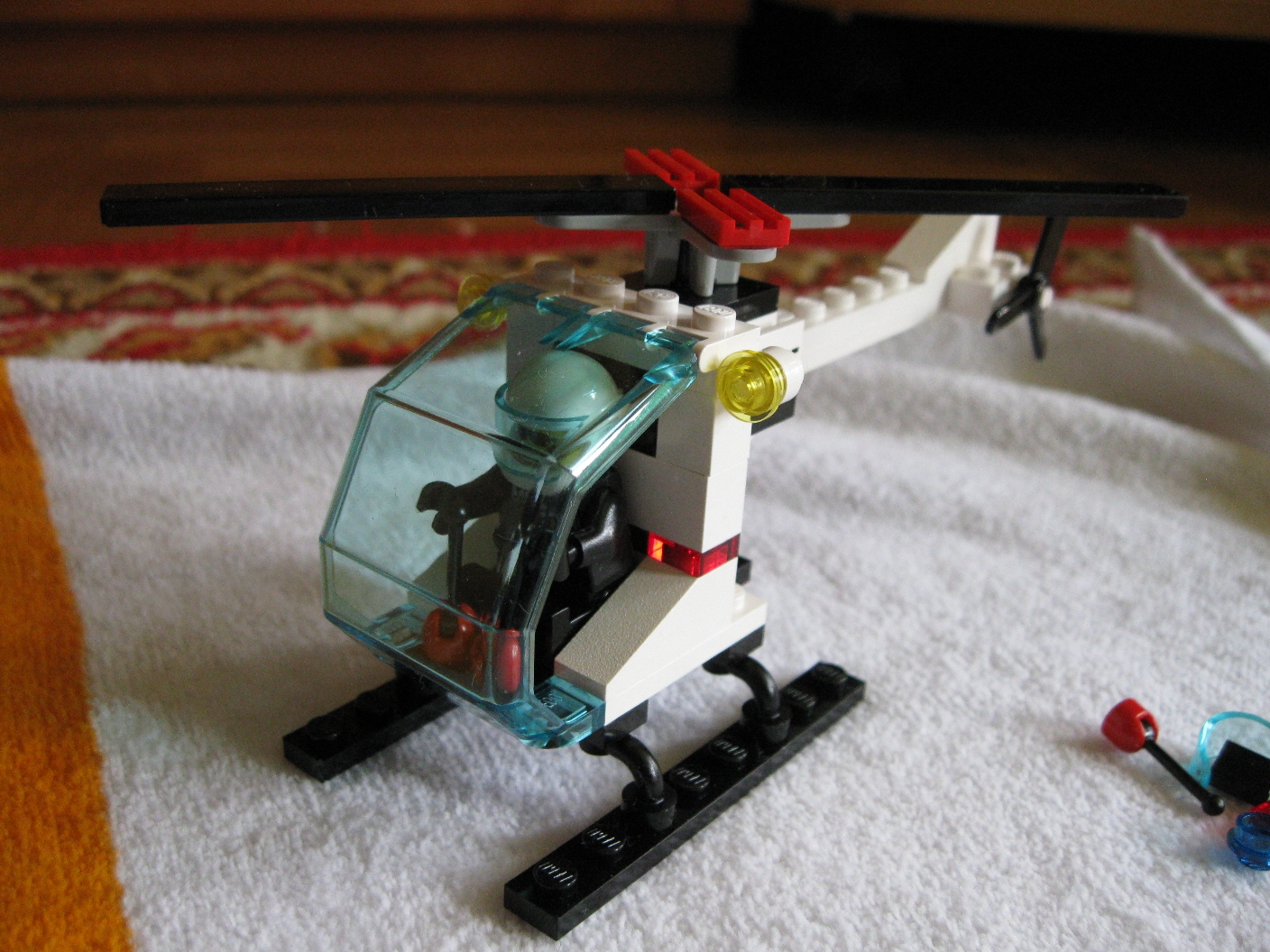 6664helicopterside2.jpg