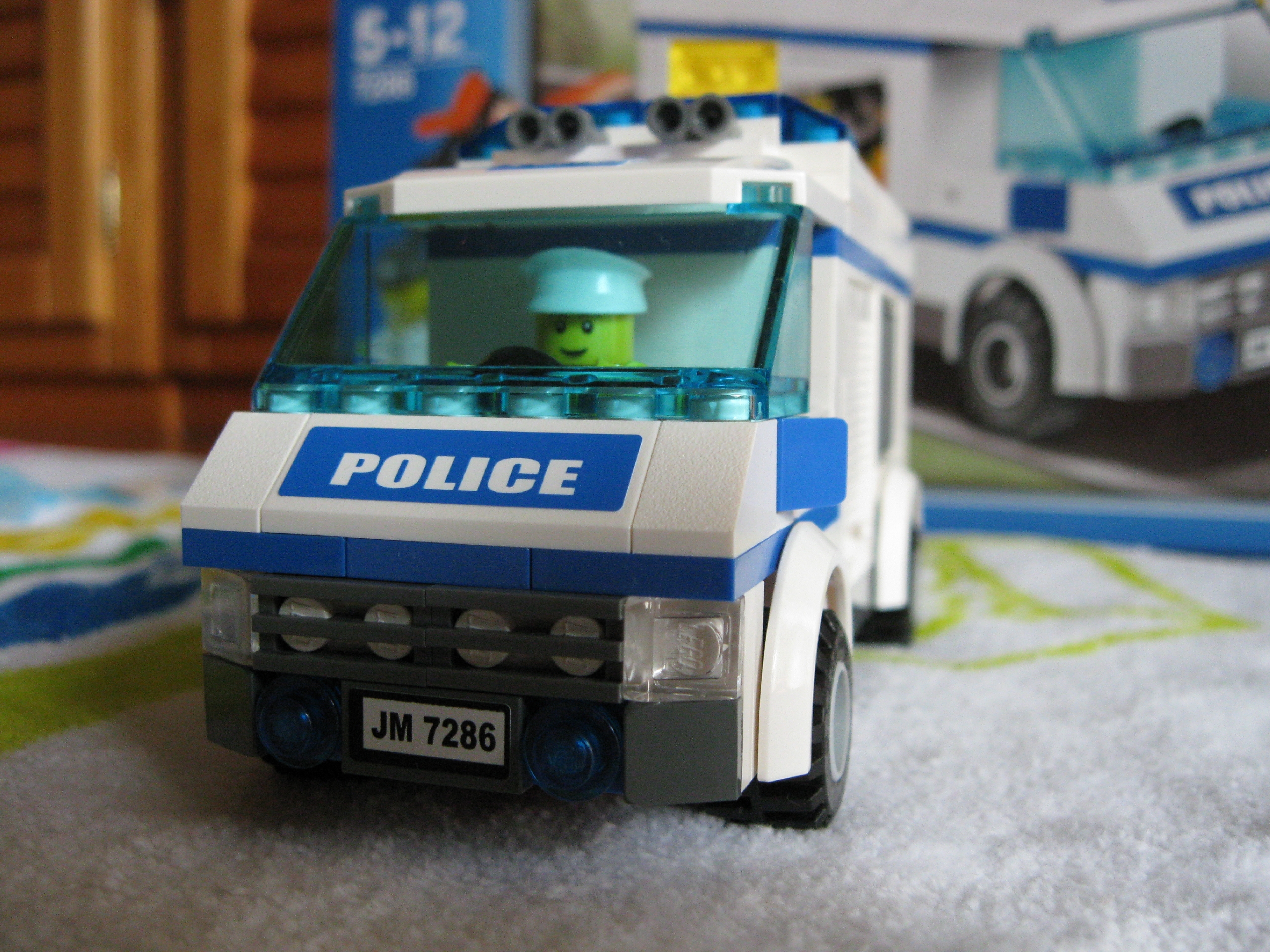 7286vanfront2.jpg