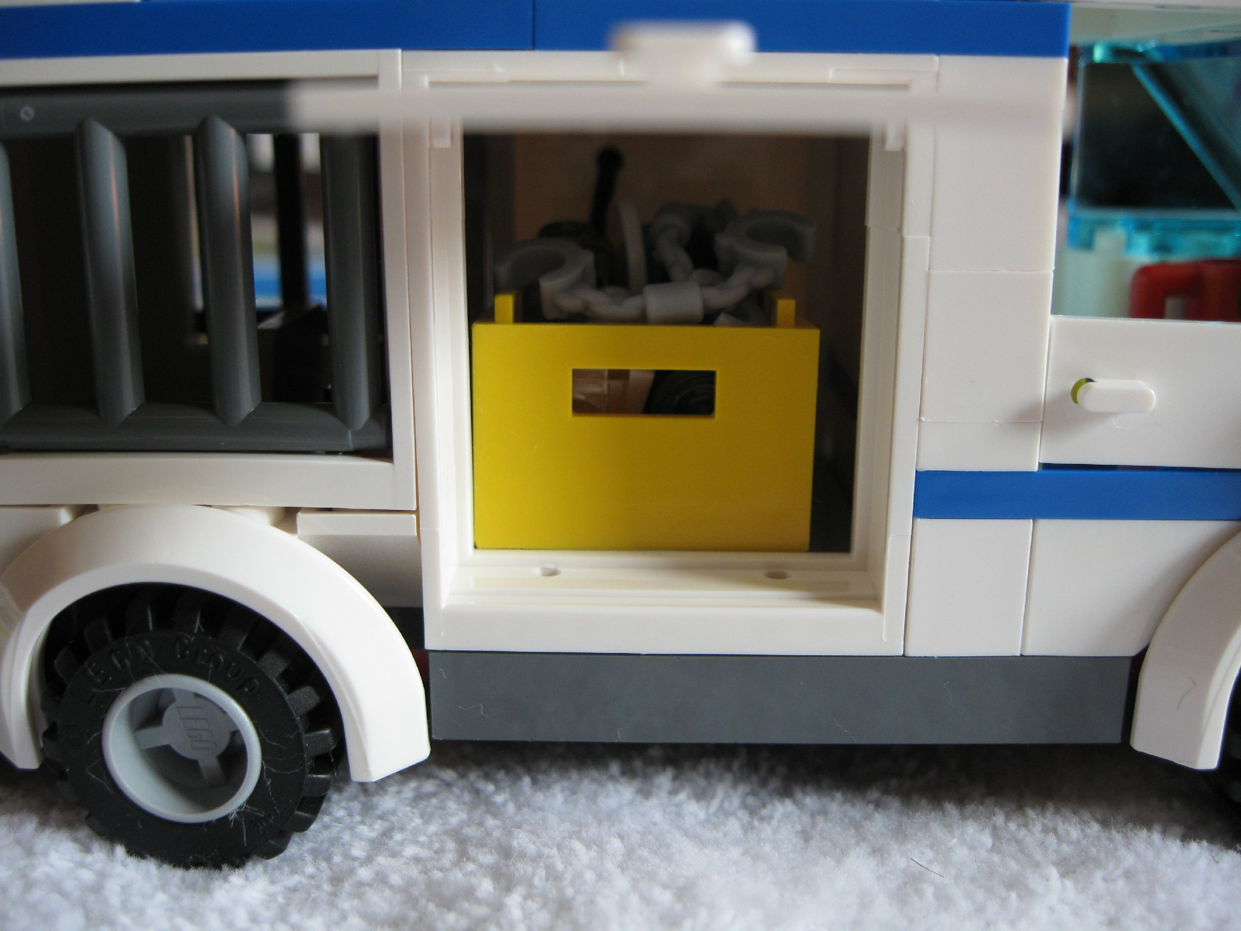 7286vaninside2.jpg