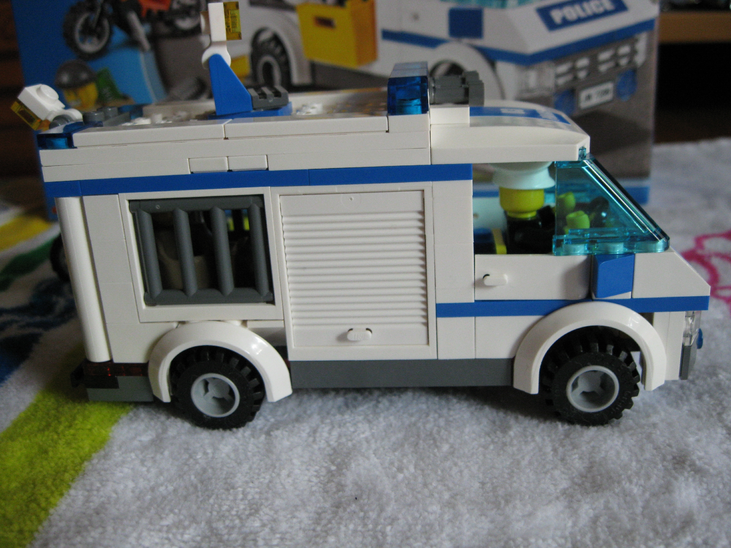 7286vanright2.jpg