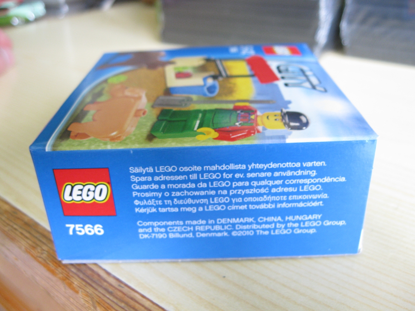 7566box7.jpg