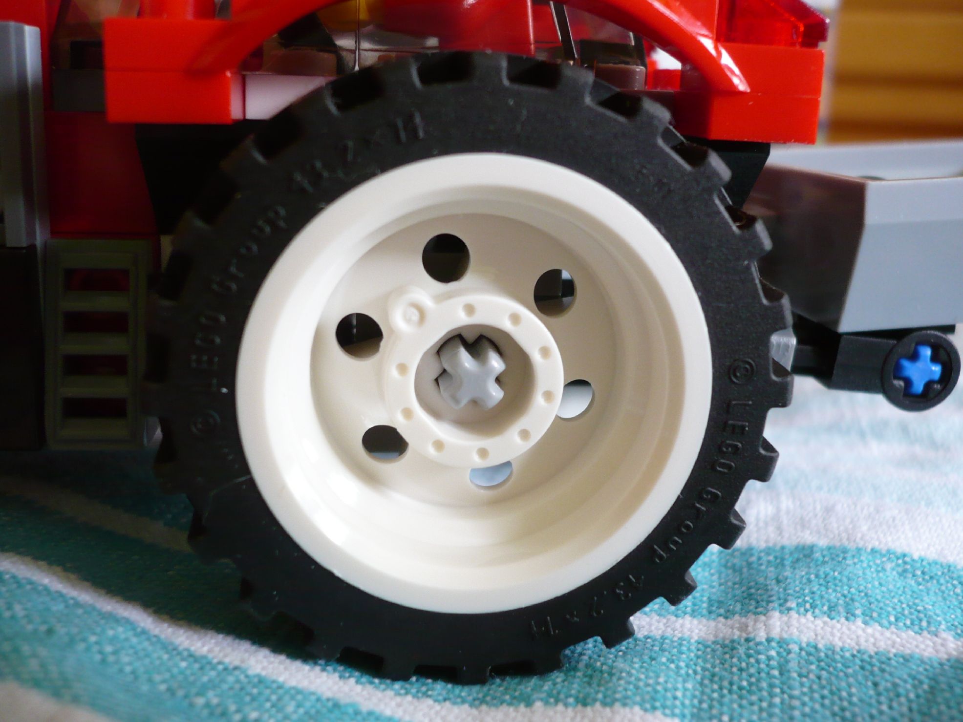 7634tyre.jpg