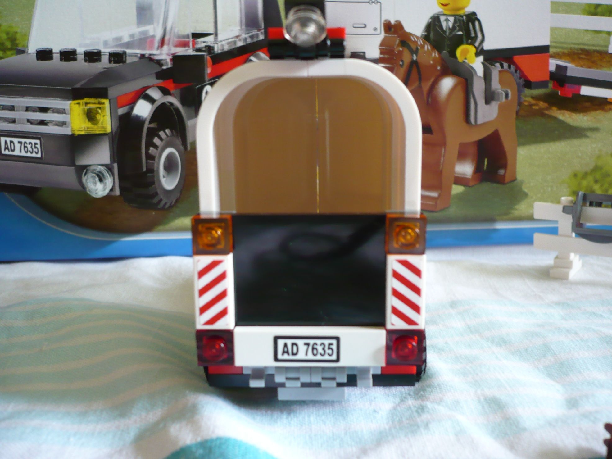 7635trailerback.jpg