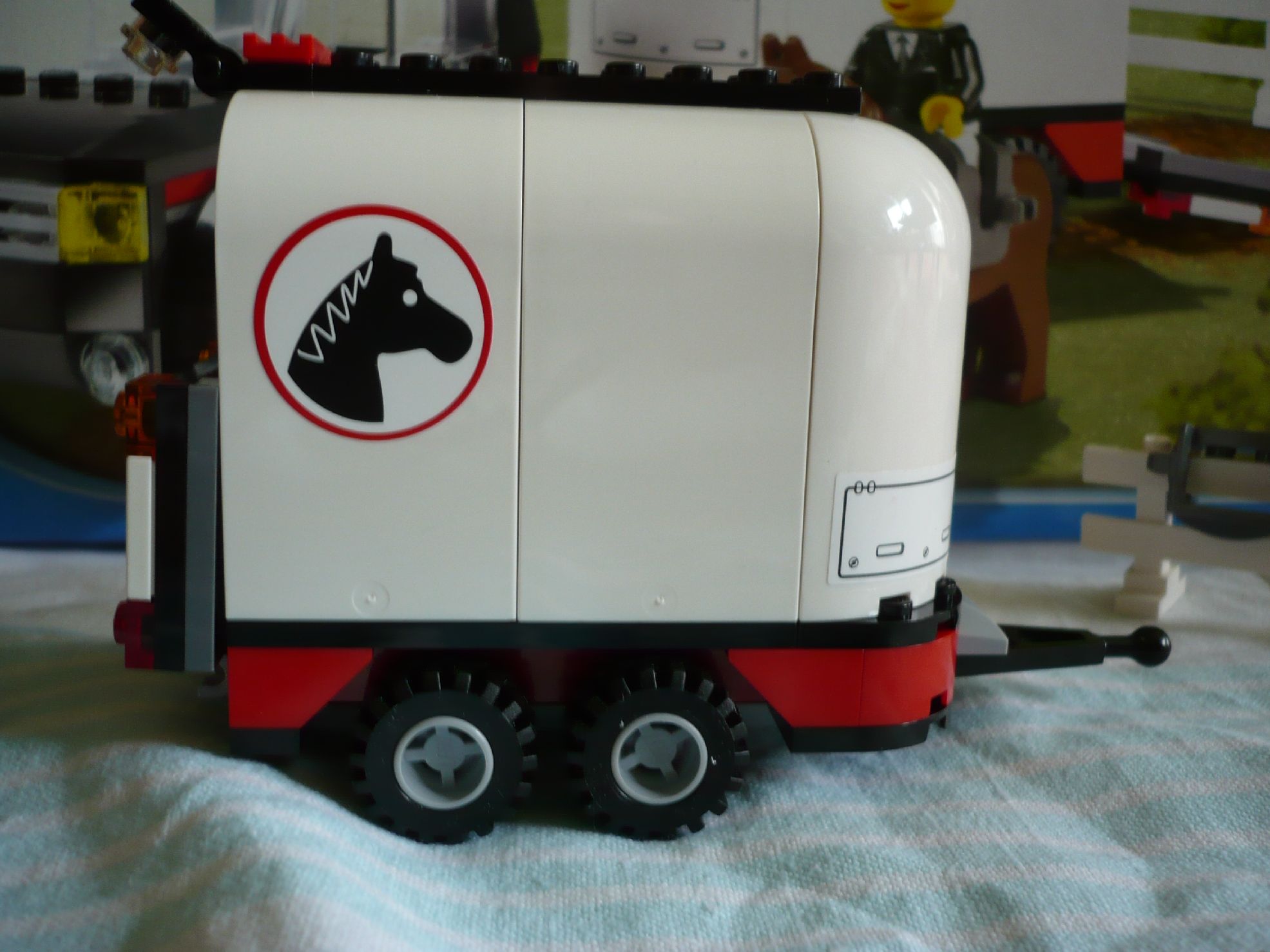 7635trailerright.jpg