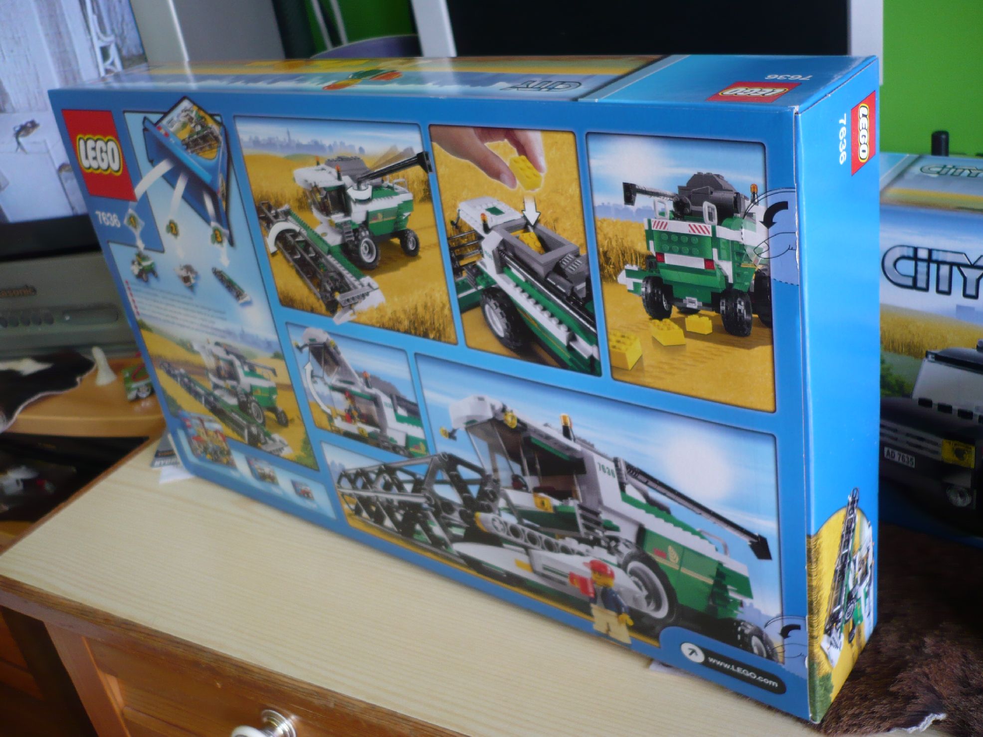 7636box4.jpg