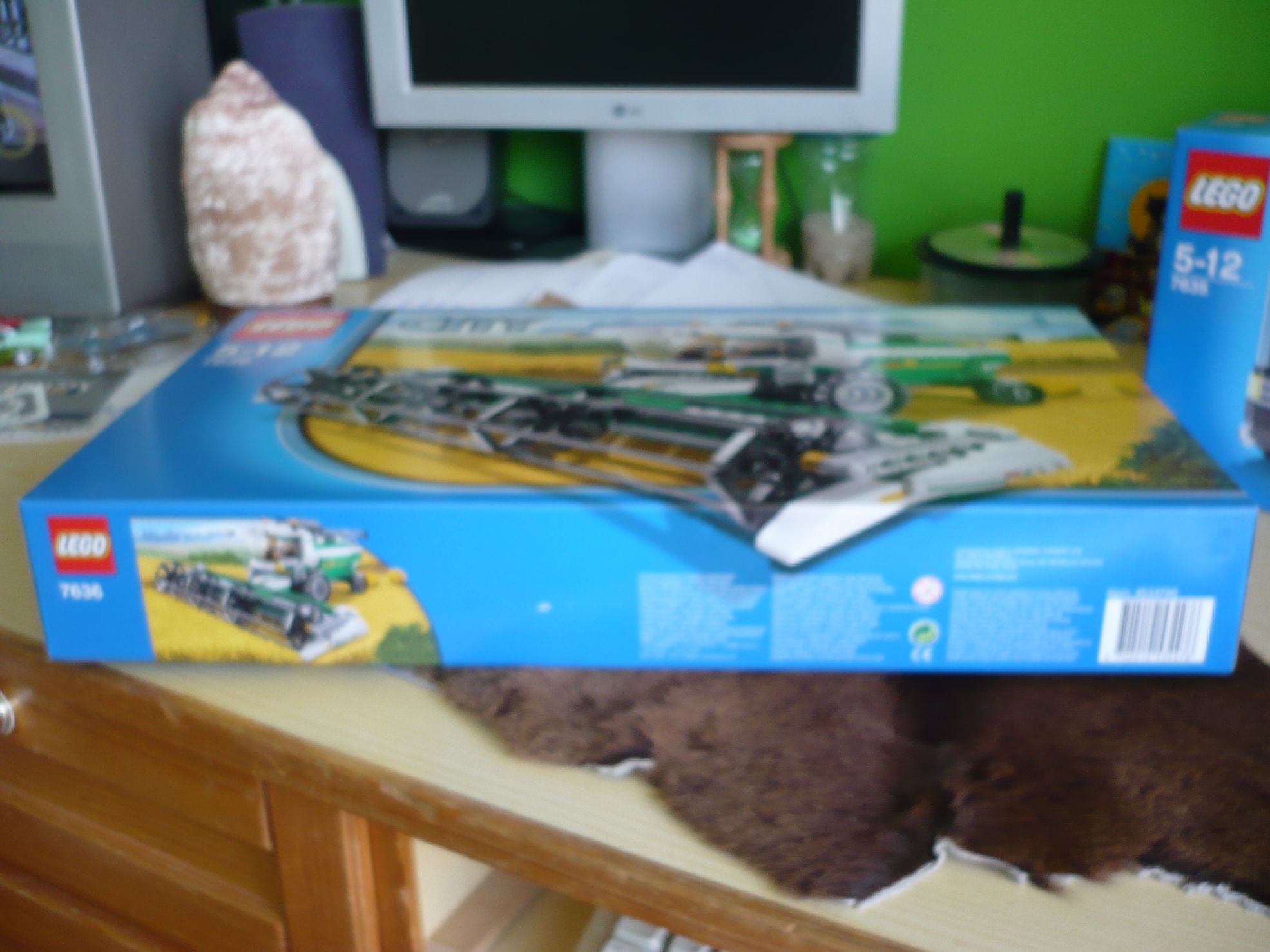 7636box8.jpg