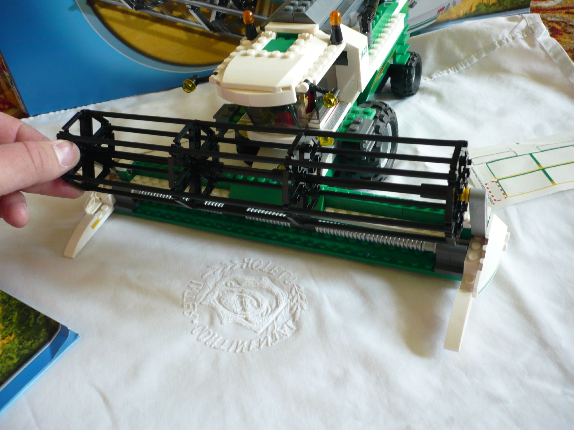 7636side16.jpg