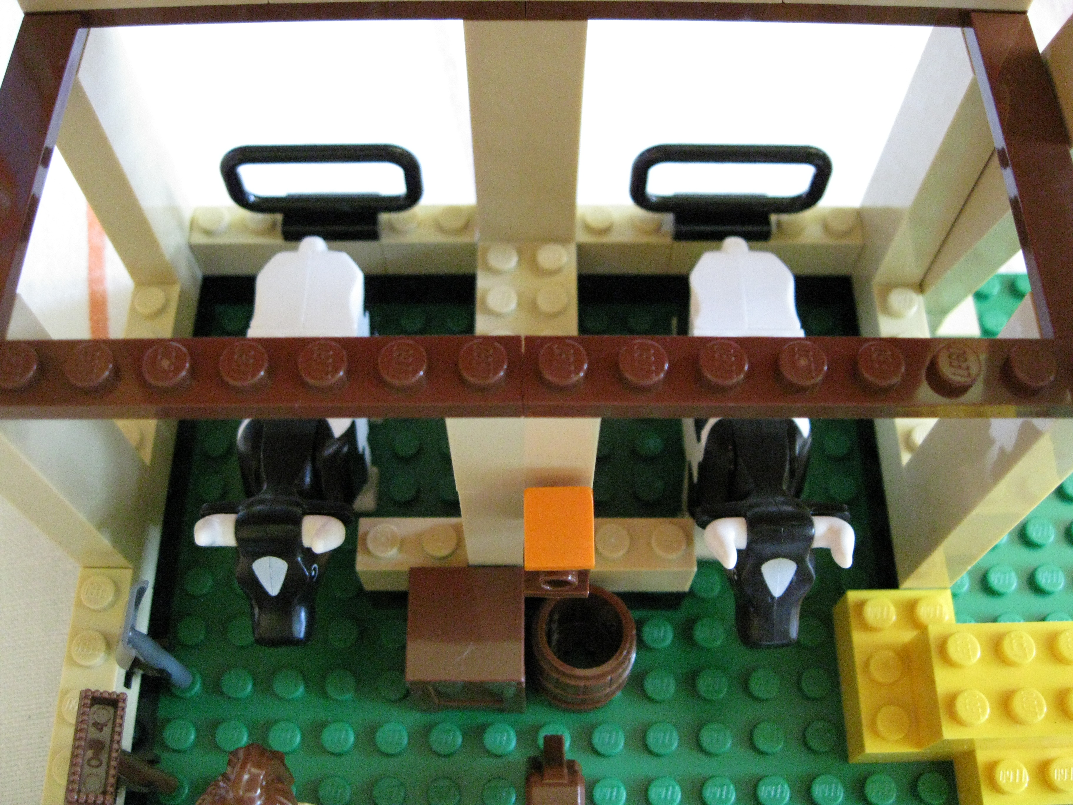 7637siloinside2.jpg