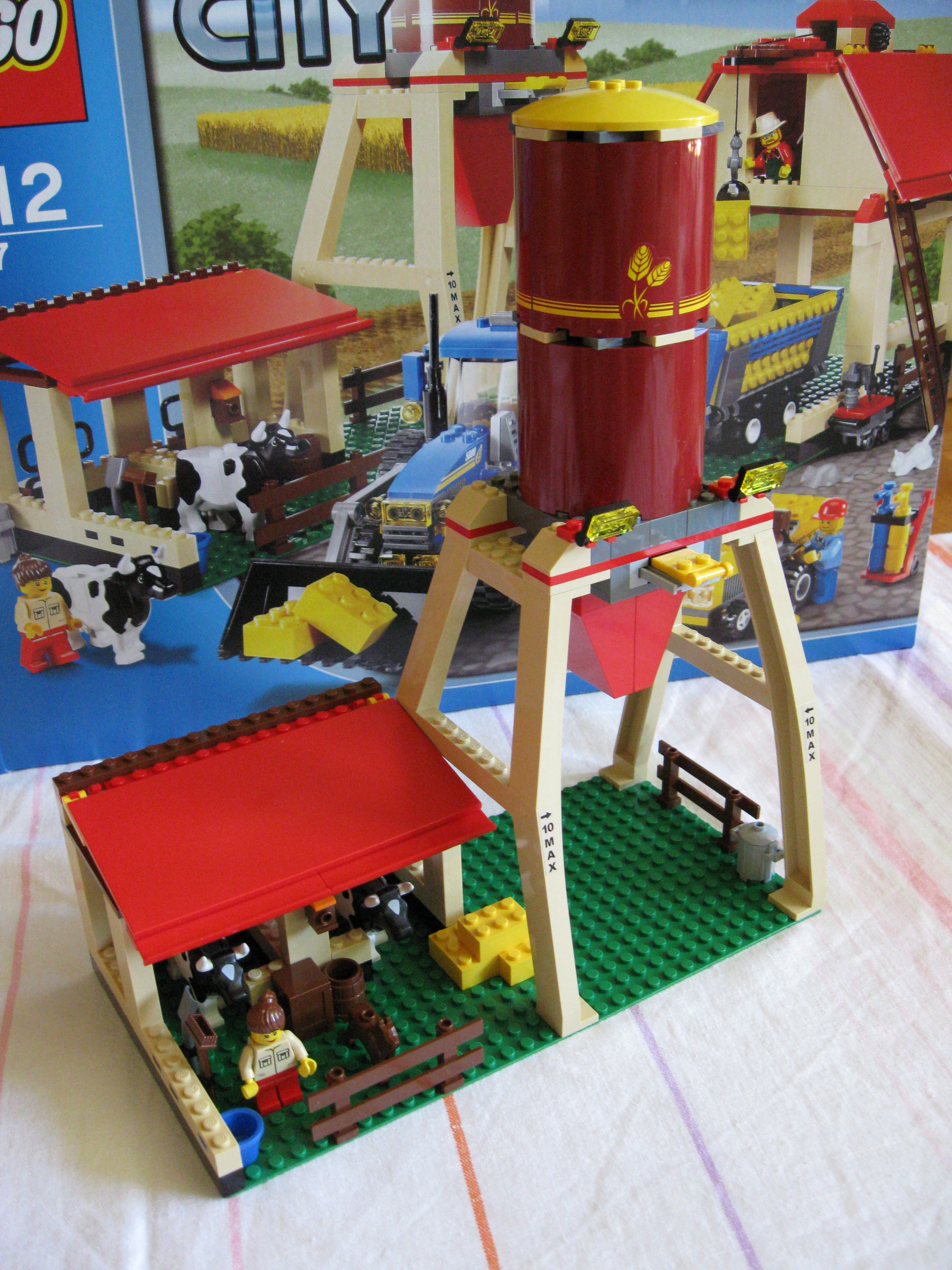 7637siloside.jpg
