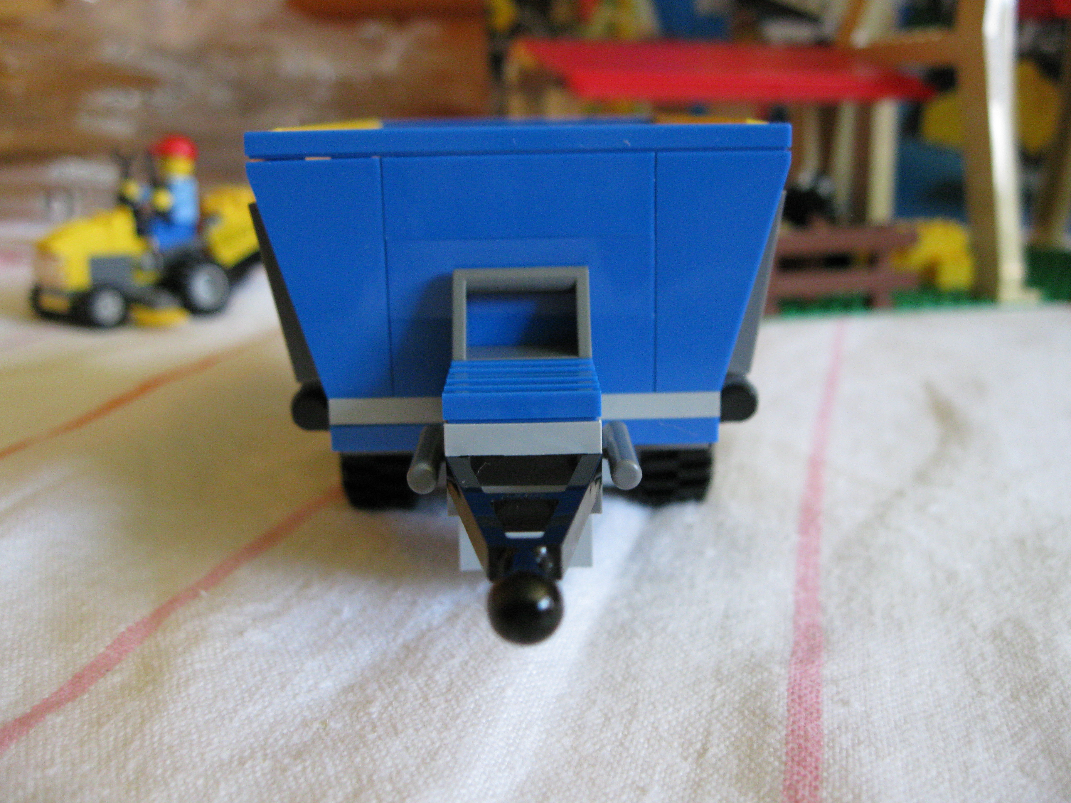 7637trailerfront.jpg