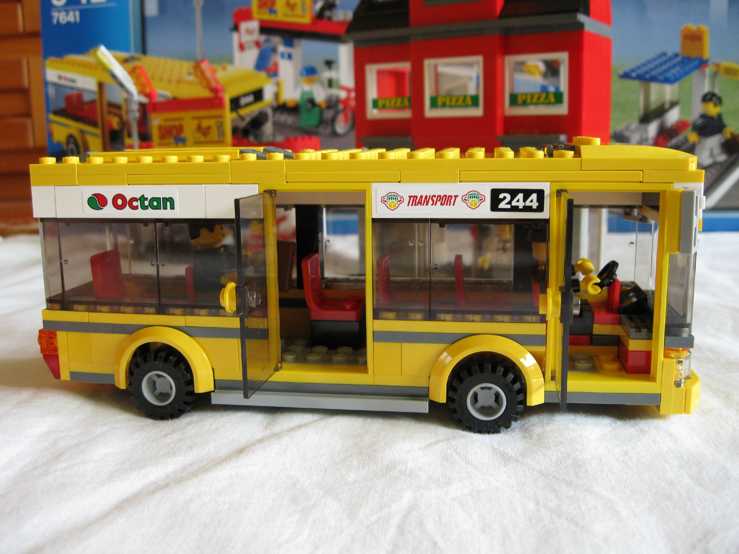 7641bus12.jpg