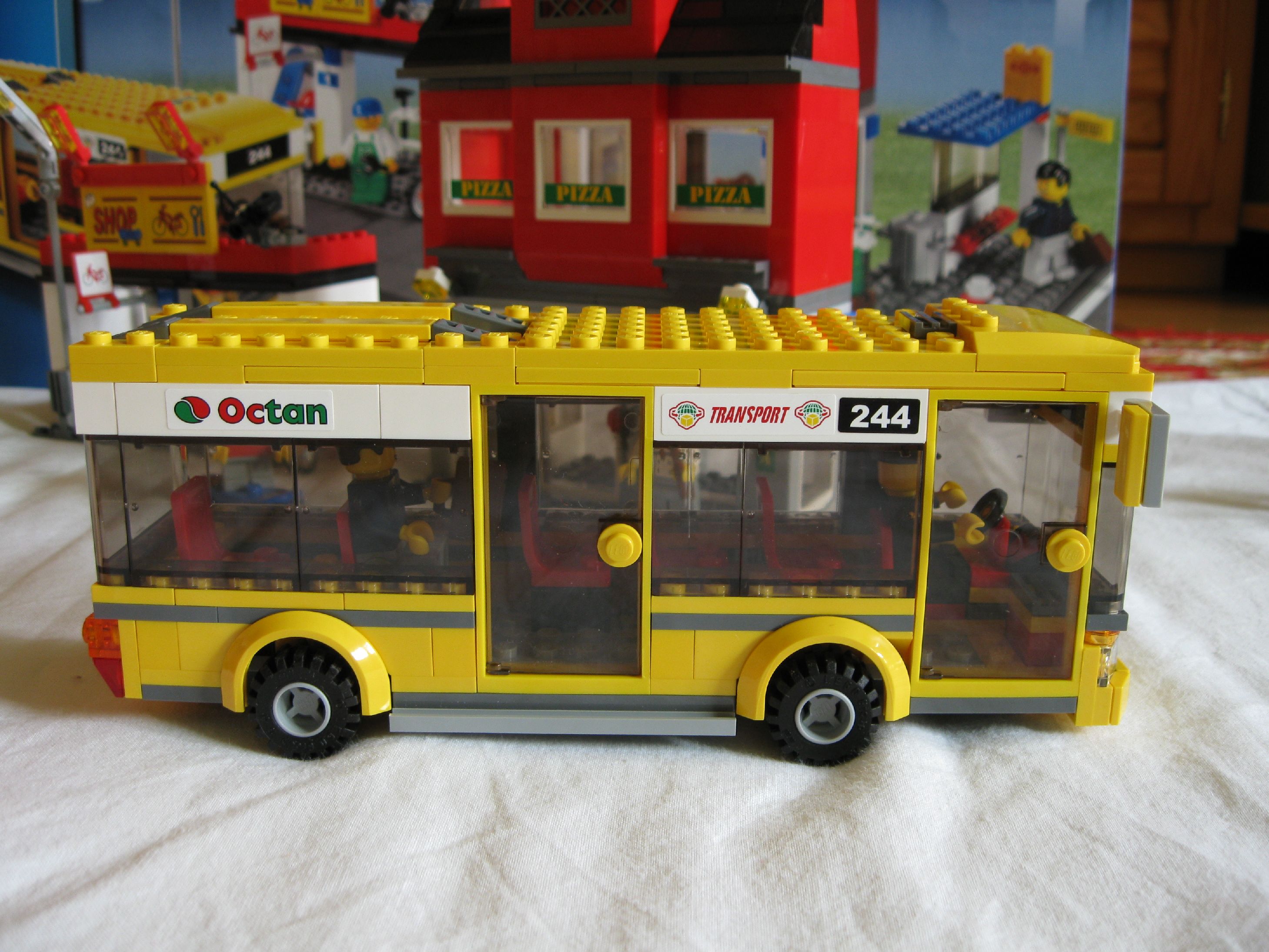 7641bus2.jpg