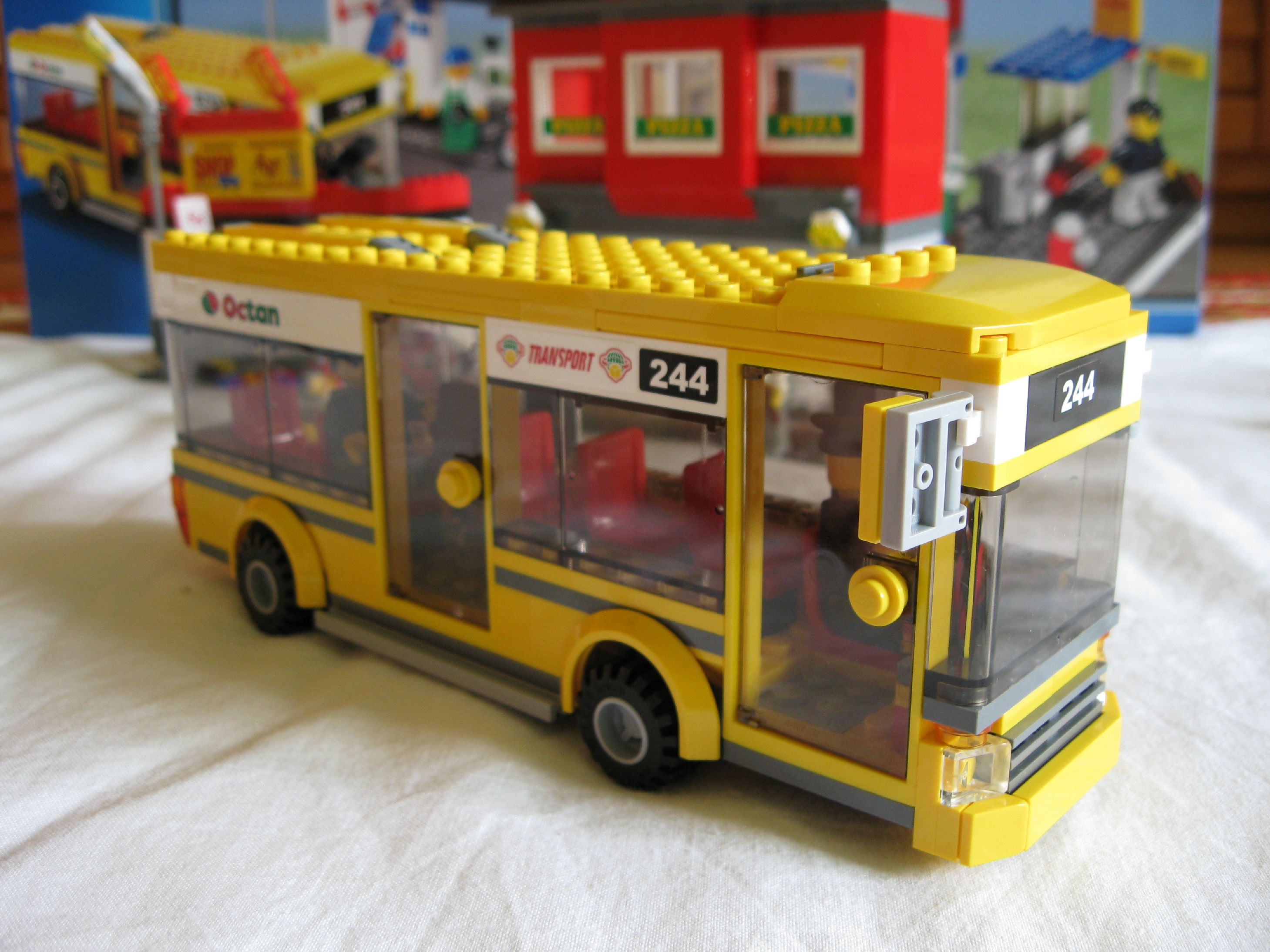 7641bus3.jpg