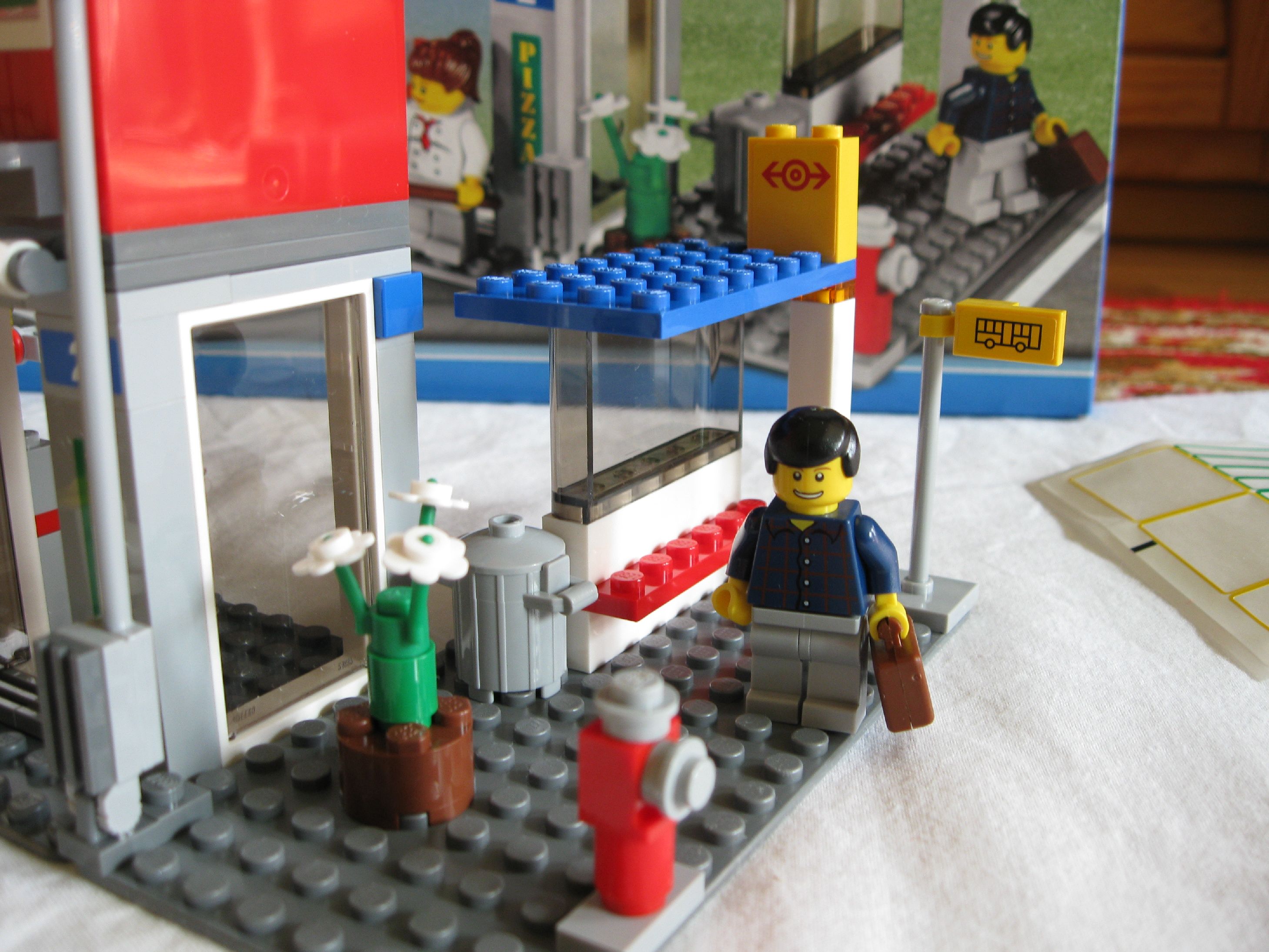 7641busstop.jpg