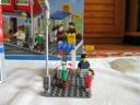 7641busstop8.jpg