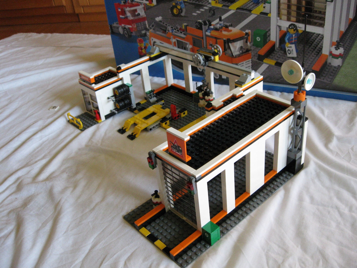 7642building2.jpg
